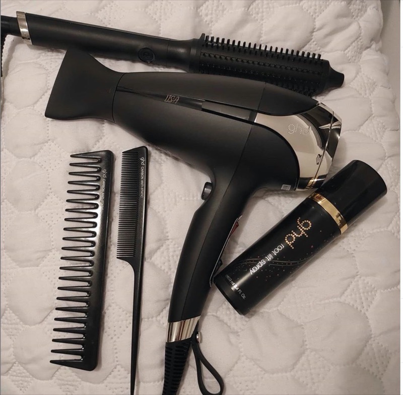 cliomakeup-kit-ghd-rise-capelli-perfetti-1