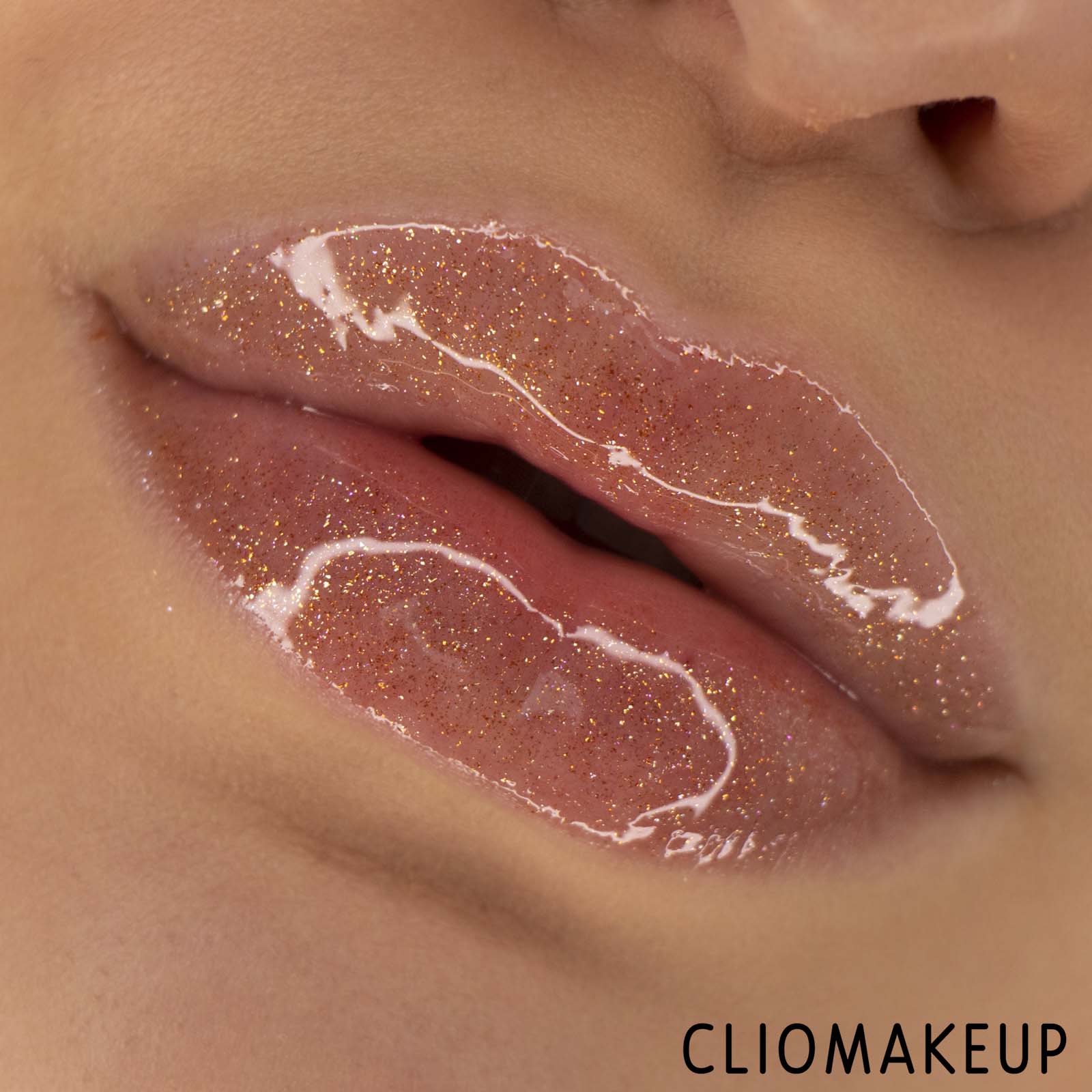 cliomakeup-recensione-gloss-nabla-shine-theory-lip-gloss-13