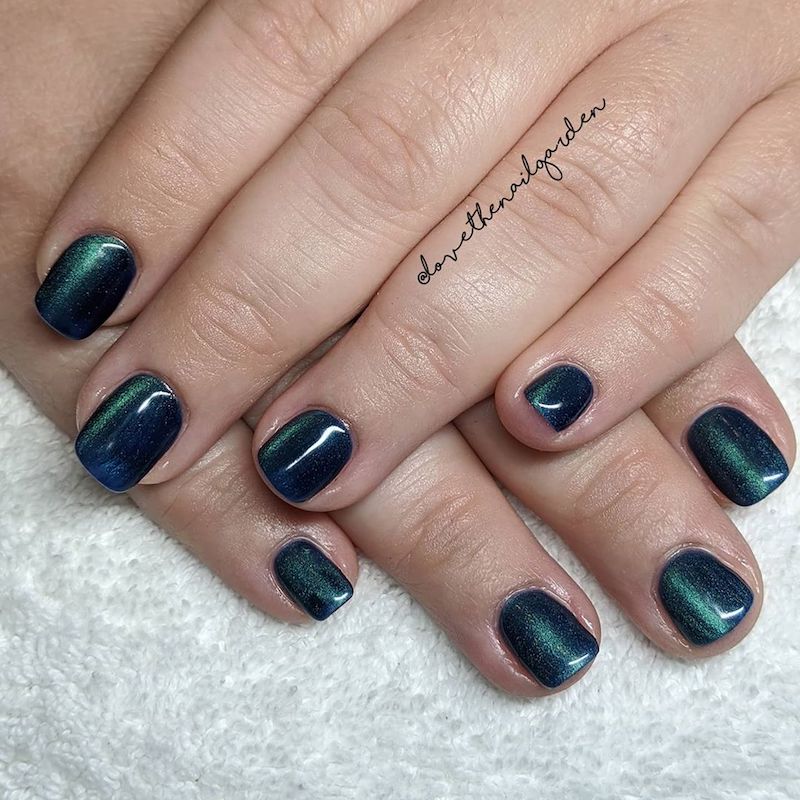 cliomakeup-tendenza-unghie-cats-eye-nails-teamclio-7