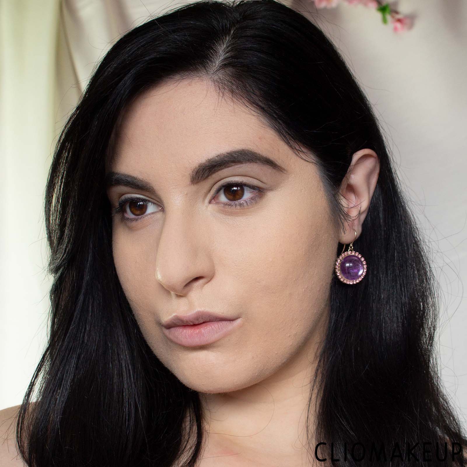 cliomakeup-recensione-cipria-too-faced-primed-e-poreless-+-face-powder-12