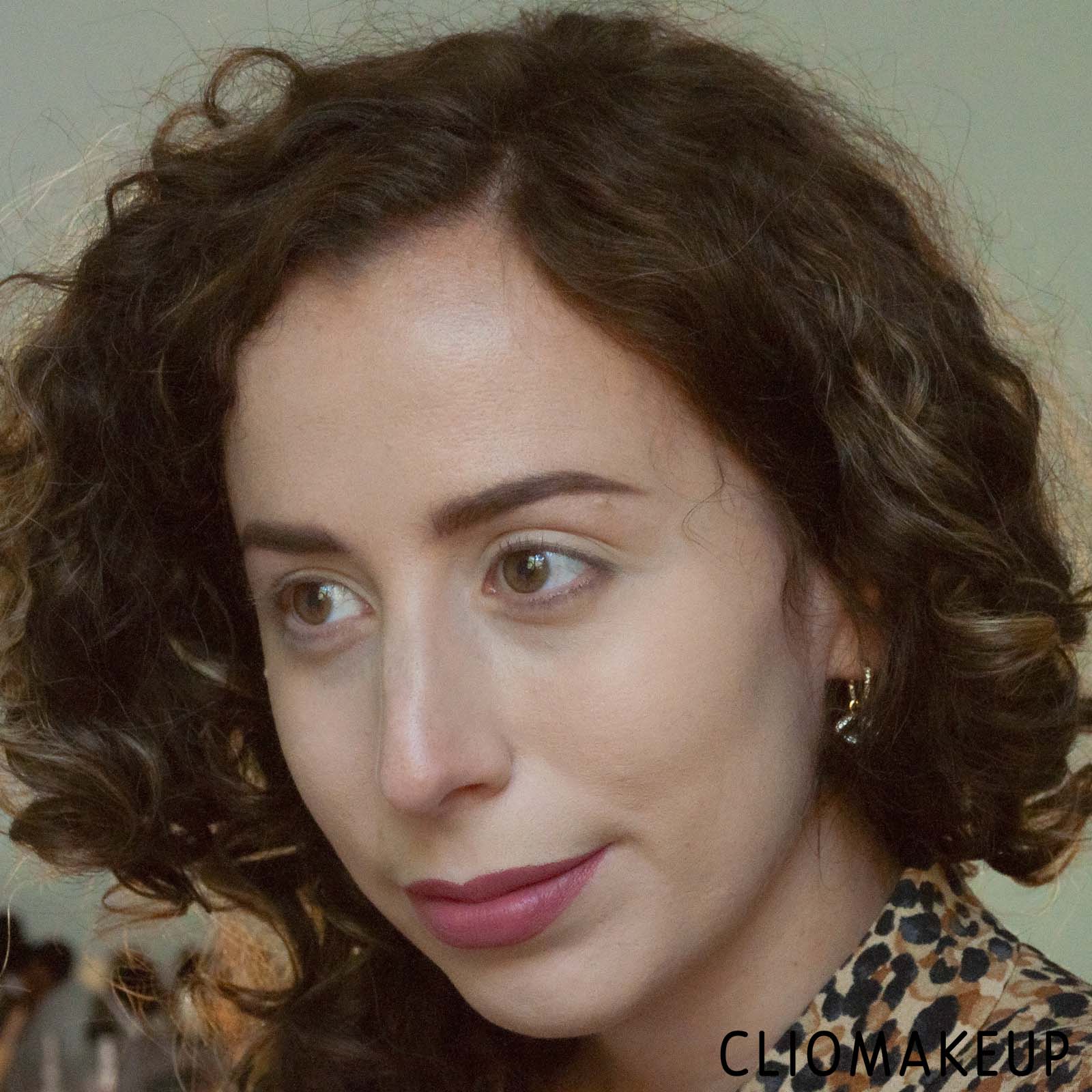 cliomakeup-recensione-fondotinta-too-faced-born-this-way-matte-24-hour-undetectable-super-longwear-foundation-10