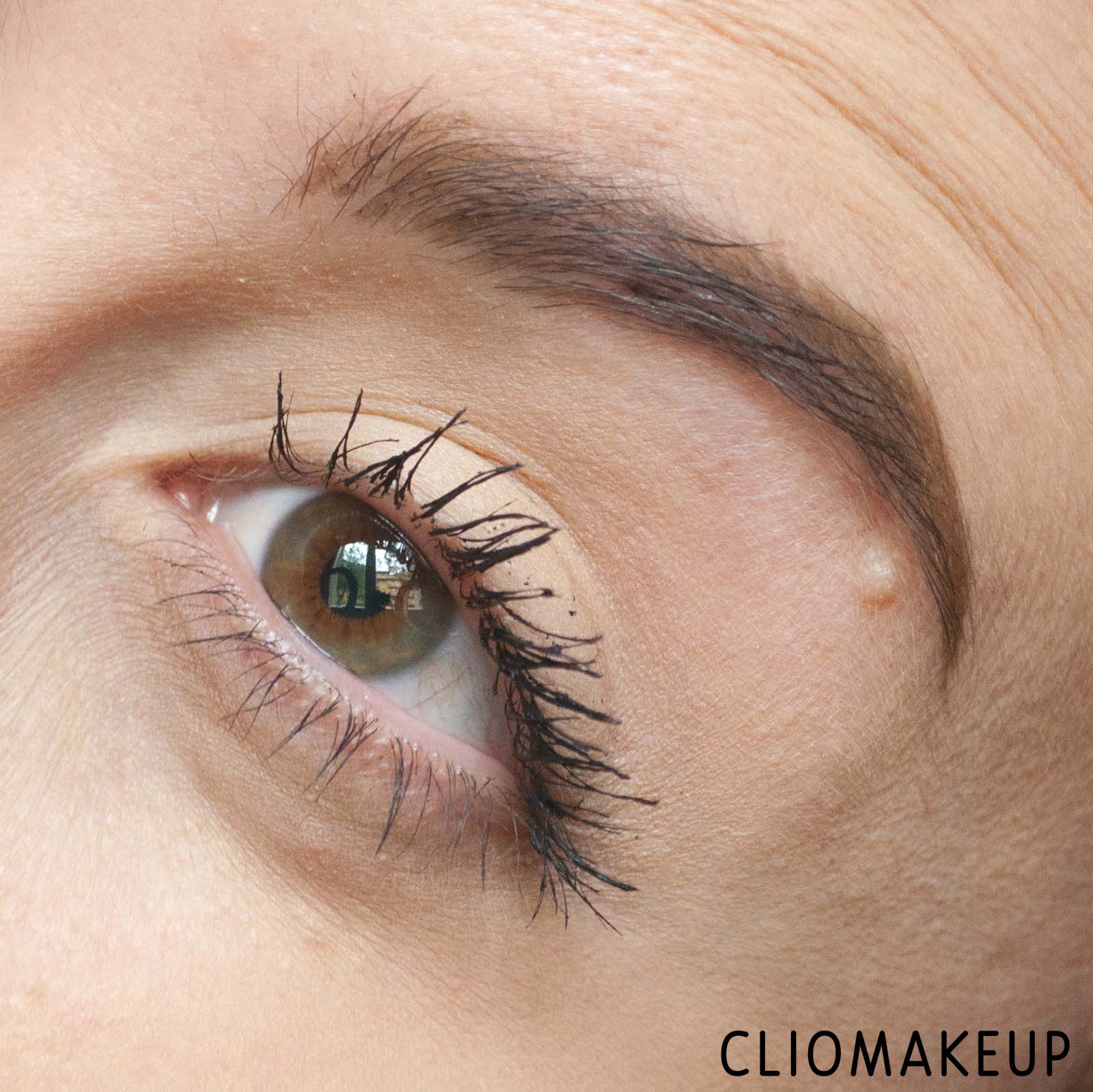 cliomakeup-recensione-mascara-l'oreal-air-volume-mega-mascara-12