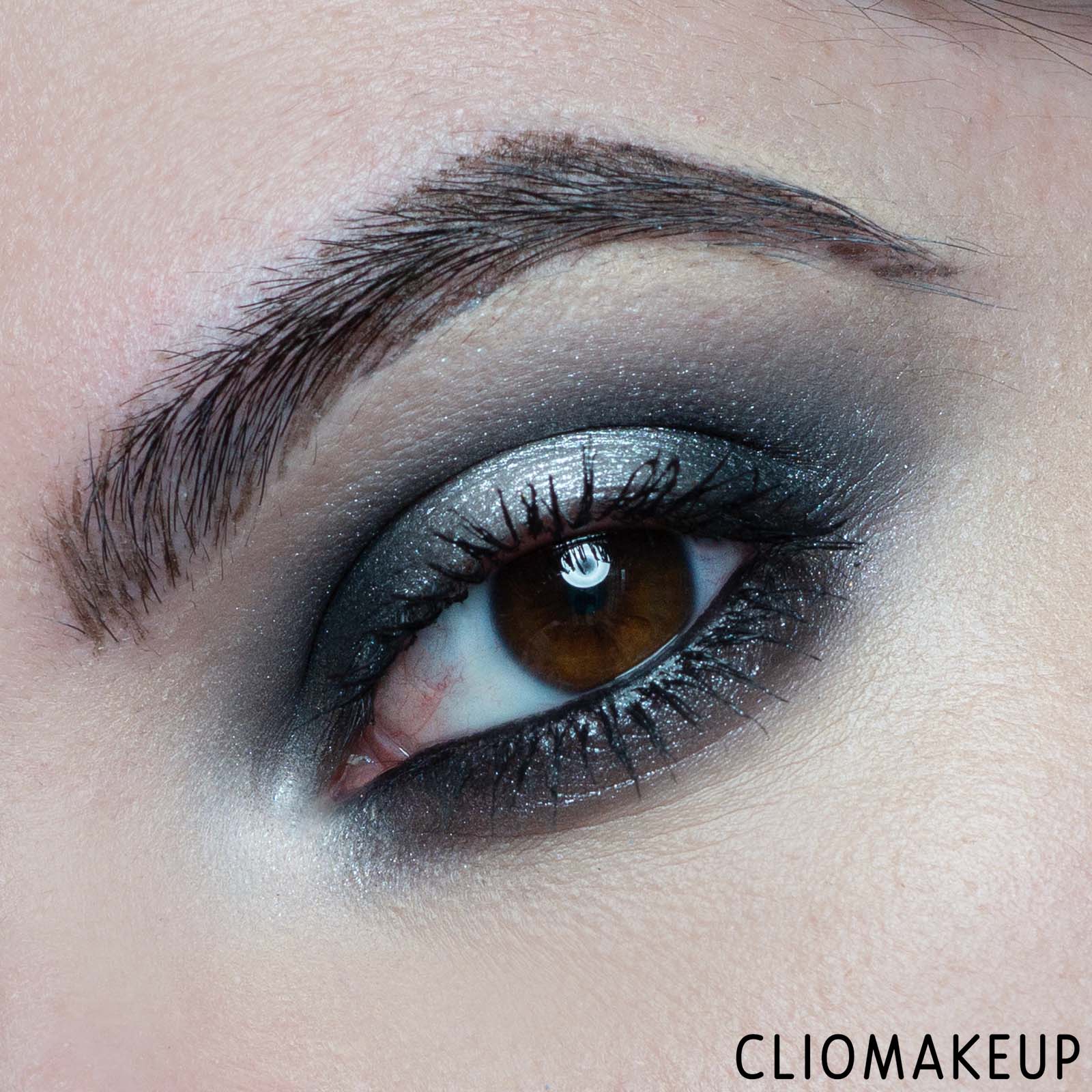 cliomakeup-recensione-ombretto-mac-frosted-firework-extra-dimension-foil-eye-shadow-13