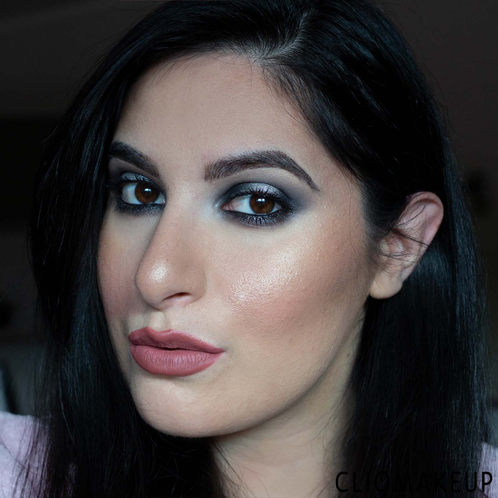 cliomakeup-recensione-ombretto-mac-frosted-firework-extra-dimension-foil-eye-shadow-14