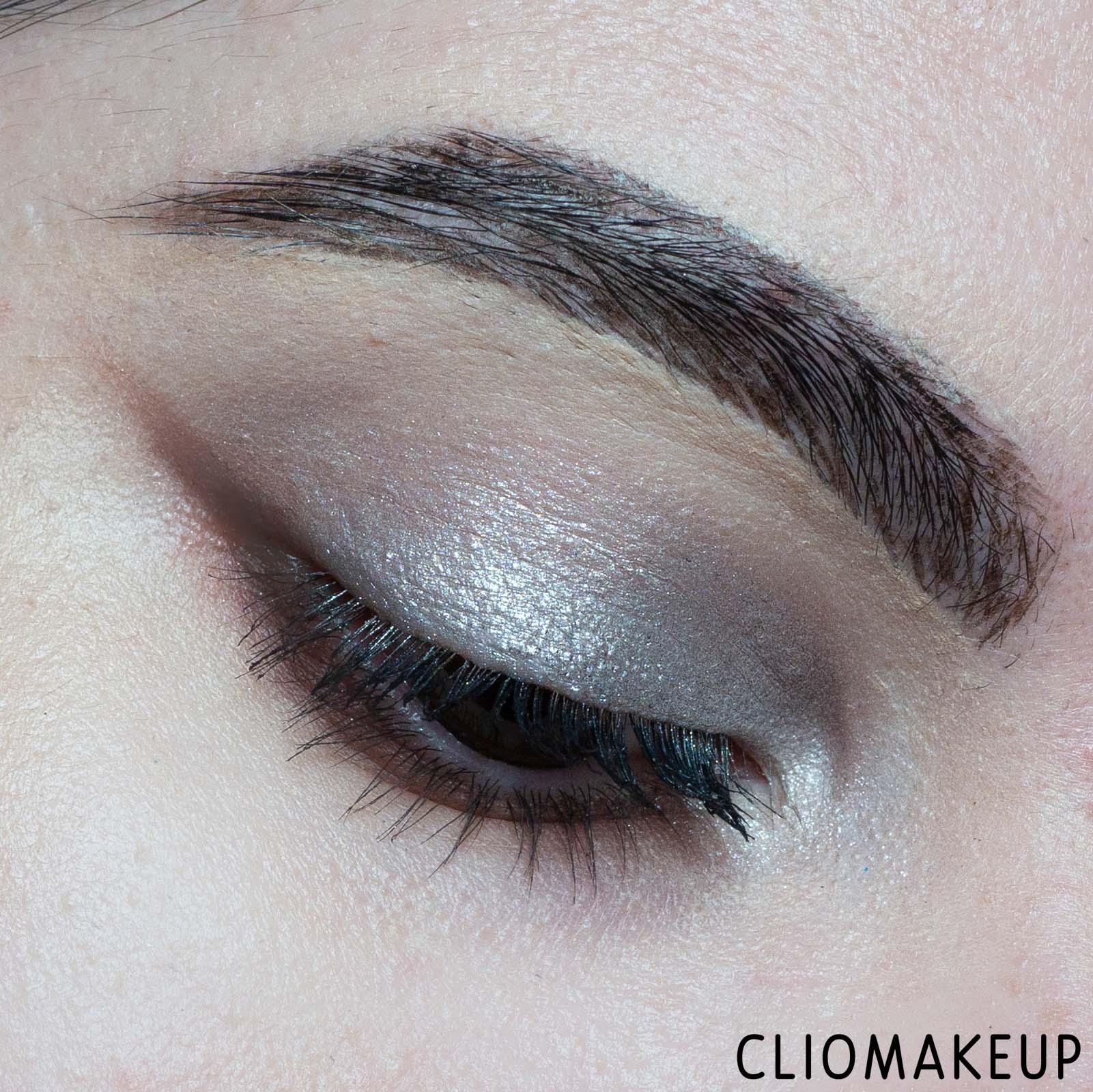 cliomakeup-recensione-ombretto-mac-frosted-firework-extra-dimension-foil-eye-shadow-8