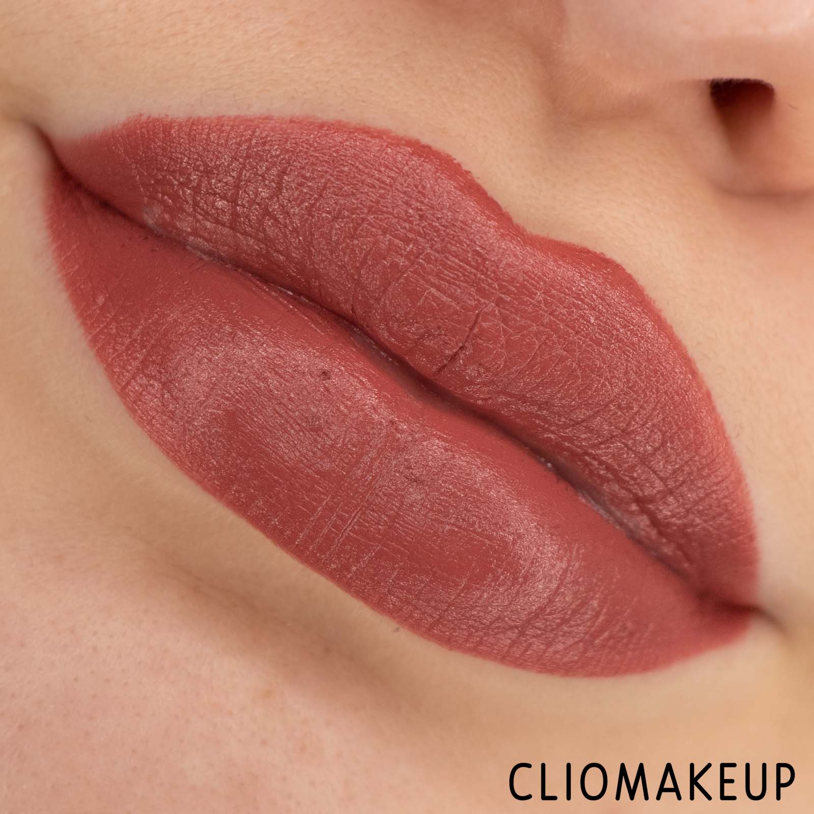 cliomakeup-recensione-rossetti-mulac-milf-creamlastic-lipstick-13