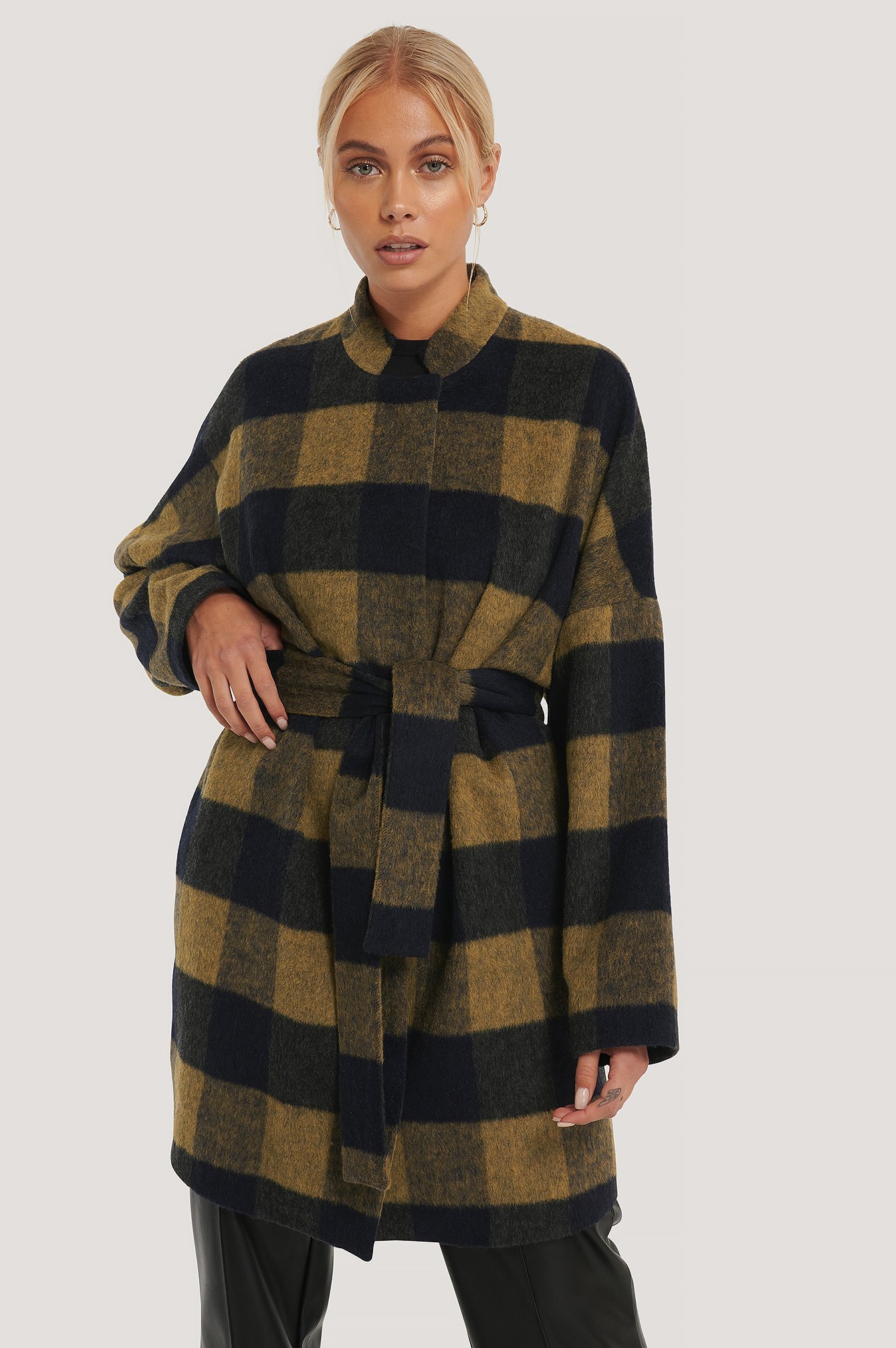 cliomakeup-cappotto-quadri-2021-7-naked