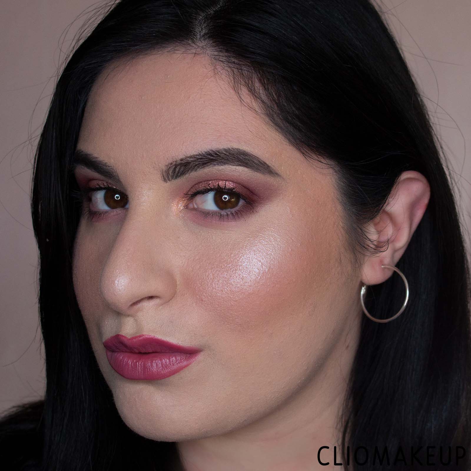 cliomakeup-recensione-Illuminante-mac-frosted-firework-extra-dimension-skinfinish-15