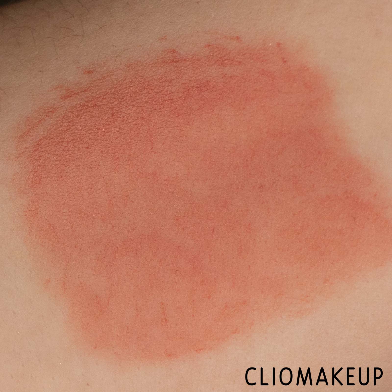 cliomakeup-recensione-blush-kiko-holiday-gems-double-shine-blush-e-highlighter-7
