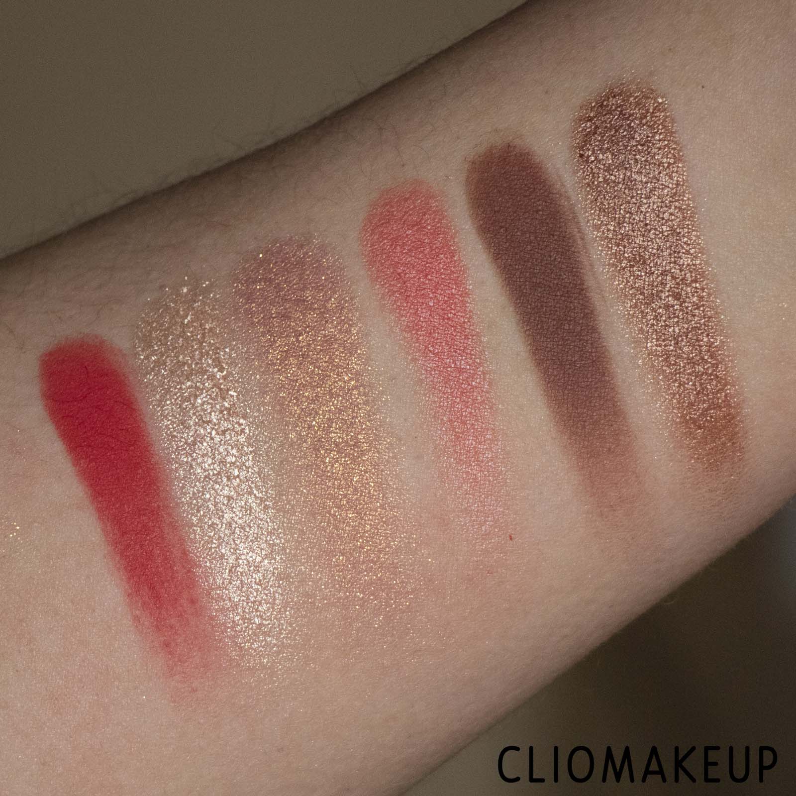 cliomakeup-recensione-palette-essence-disney-princess-ariel-eyeshadow-palette-8