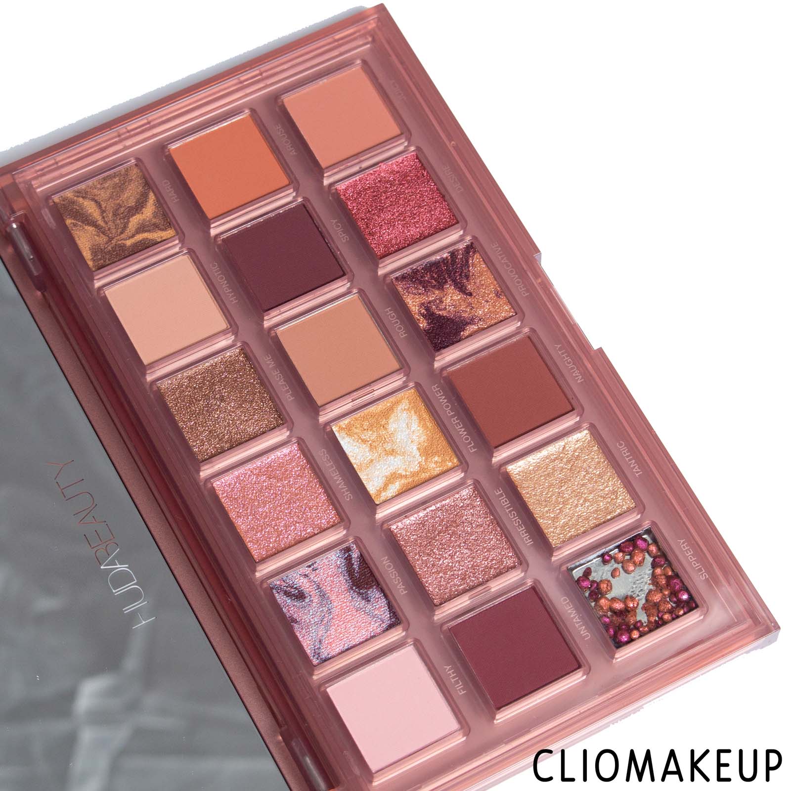 cliomakeup-recensione-palette-huda-beauty-naughty-nude-eyeshadow-palette-3