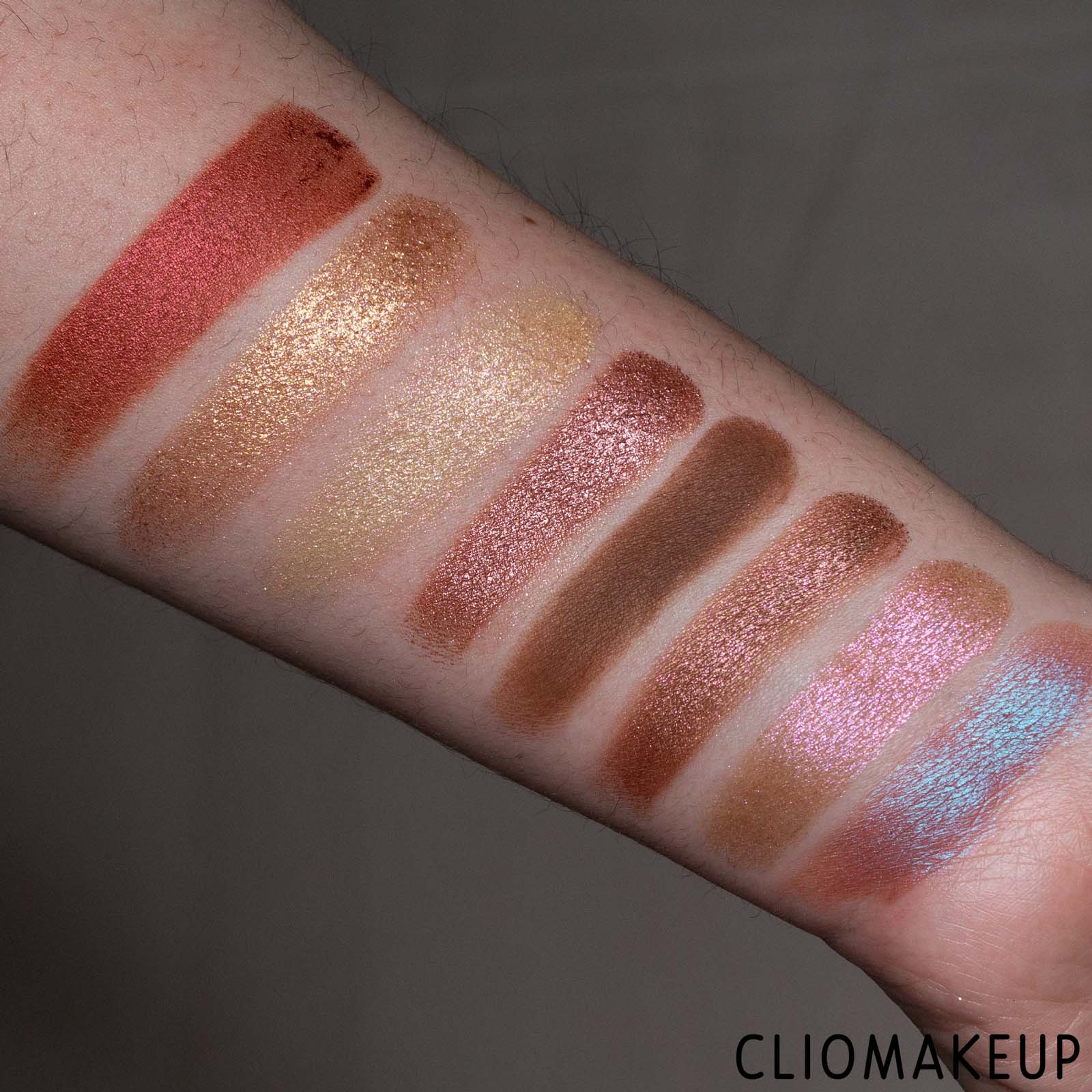cliomakeup-recensione-palette-huda-beauty-naughty-nude-eyeshadow-palette-9