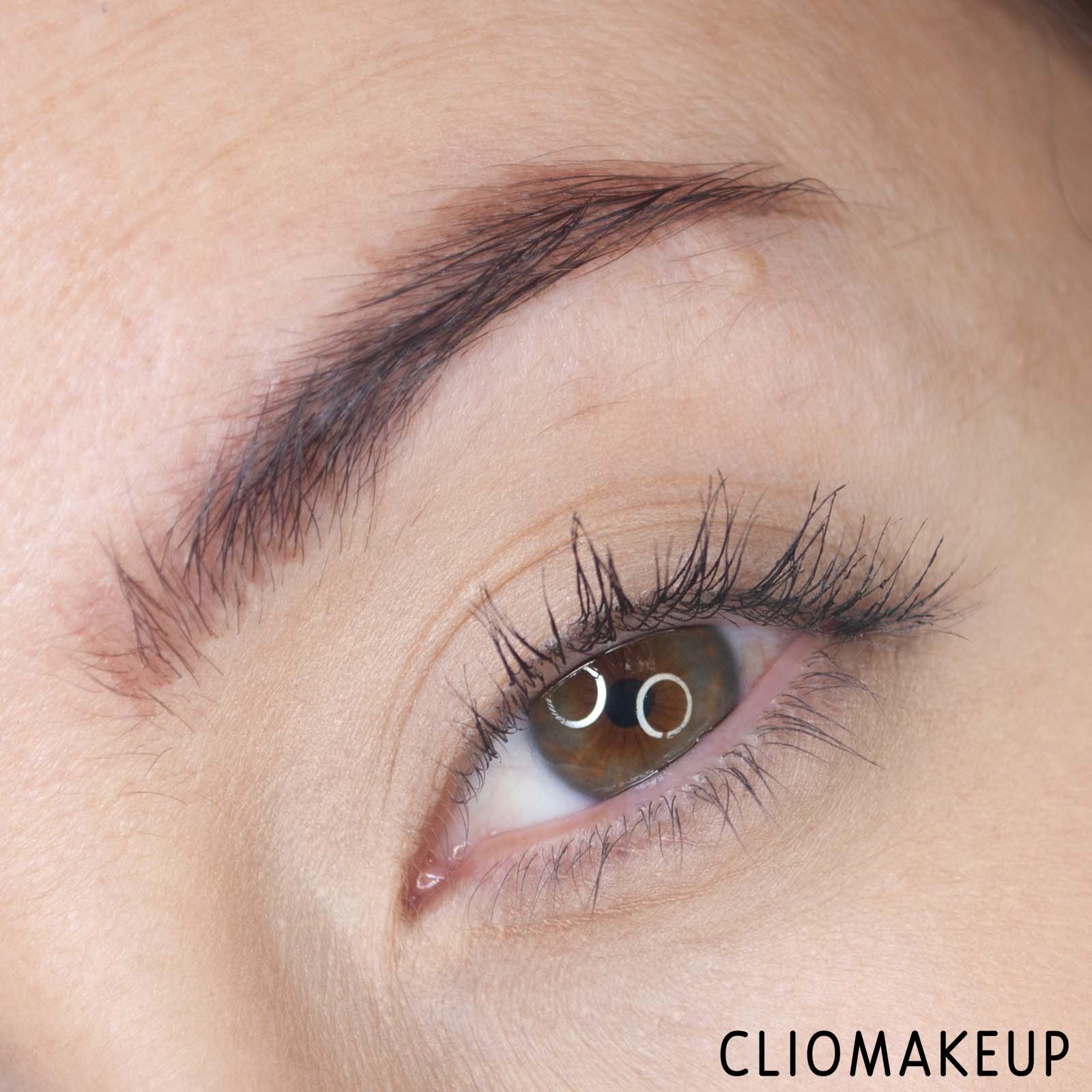 cliomakeup-recensione-pennarello-sopracciglia-benefit-brow-microfilling-pen-11