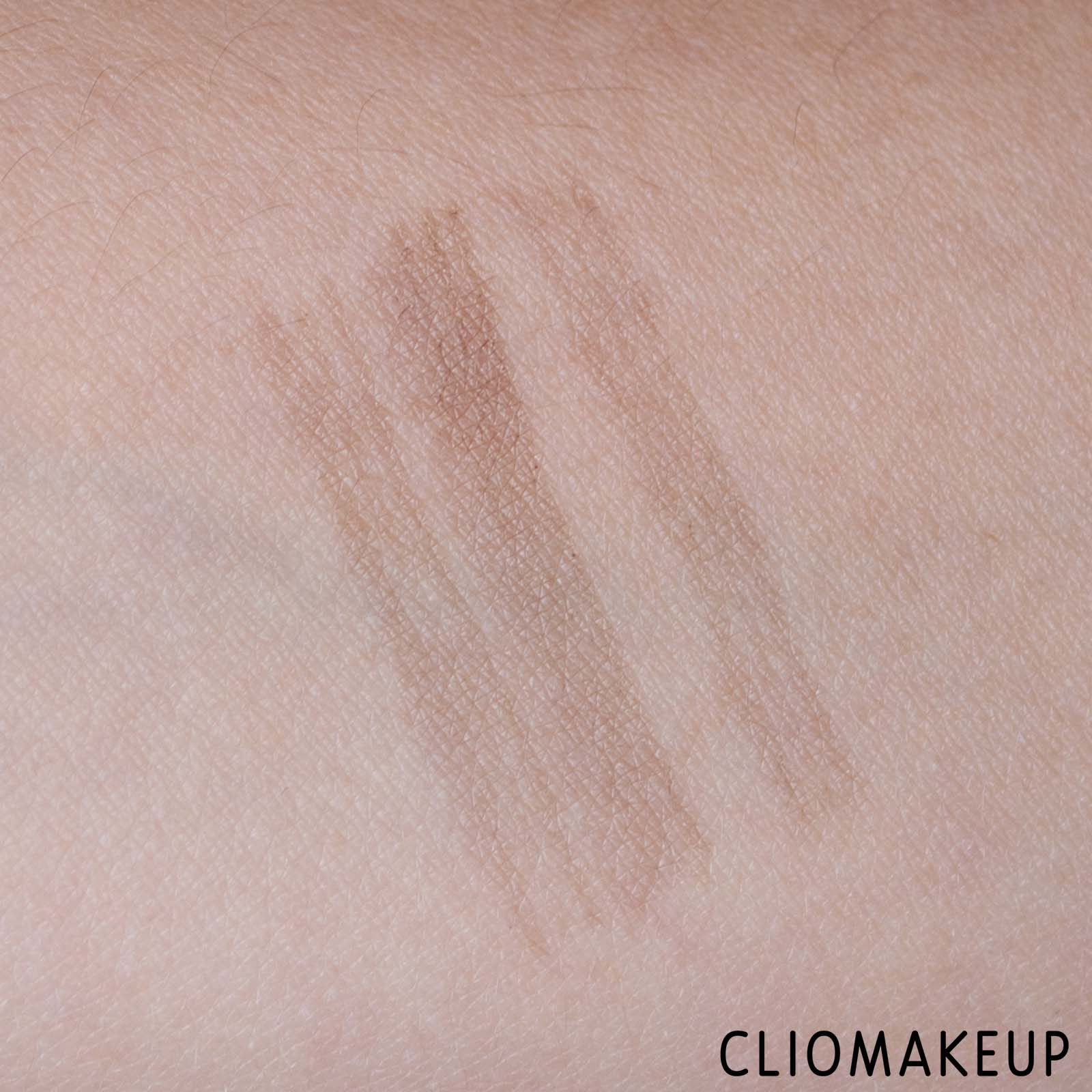 cliomakeup-recensione-pennarello-sopracciglia-benefit-brow-microfilling-pen-7