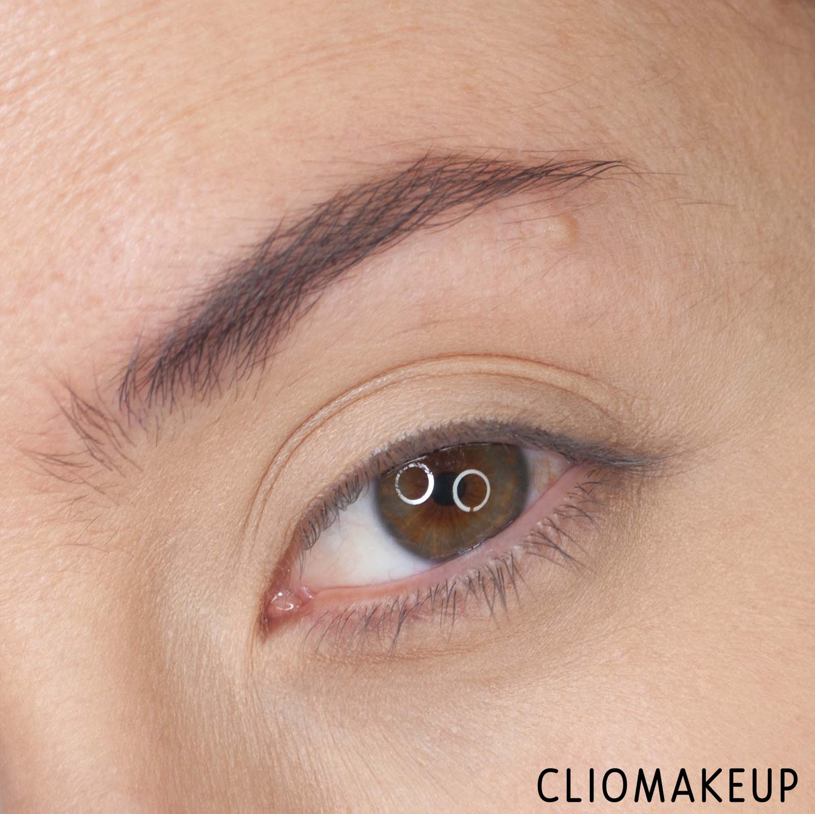 cliomakeup-recensione-pennarello-sopracciglia-benefit-brow-microfilling-pen-9