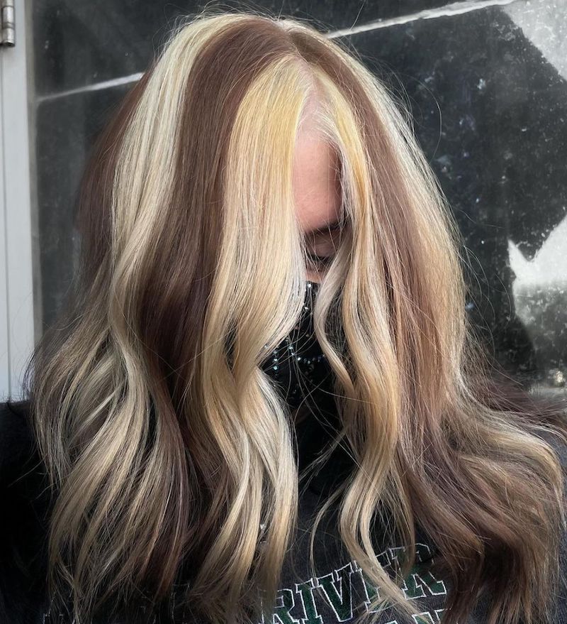 cliomakeup-peggiori-beauty-trend-2020-teamclio-meches-laterali-bionde