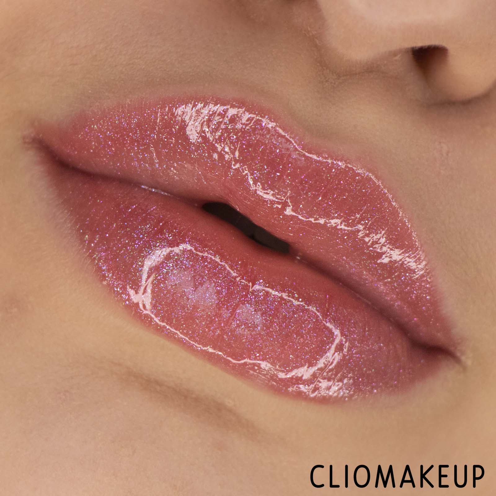 cliomakeup-recensione-gloss-too-faced-sugar-plum-fun-lip-injection-lip-gloss-11