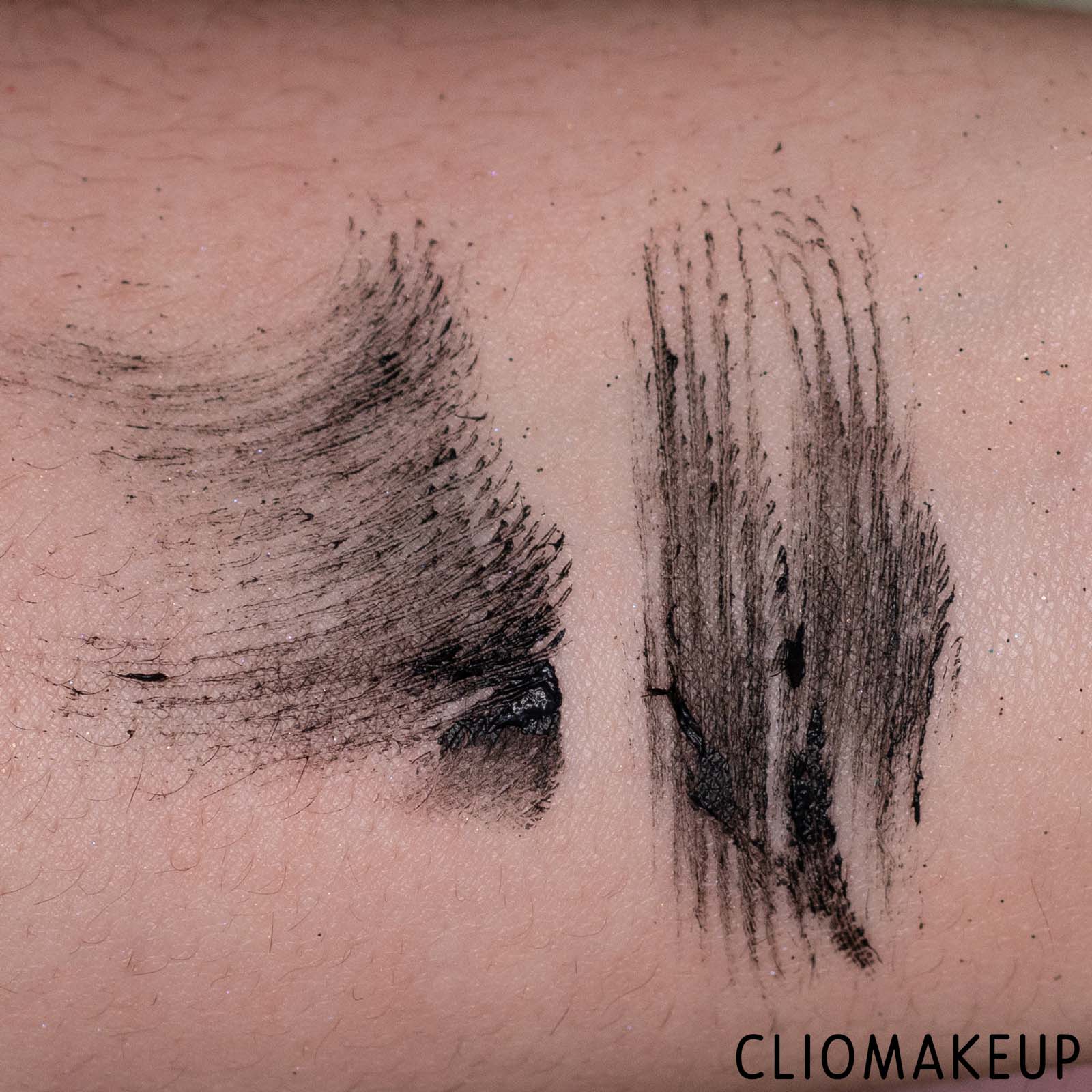 cliomakeup-recensione-mascara-revolution-pro-faux-effect-lash-wide-eye-mascara-7