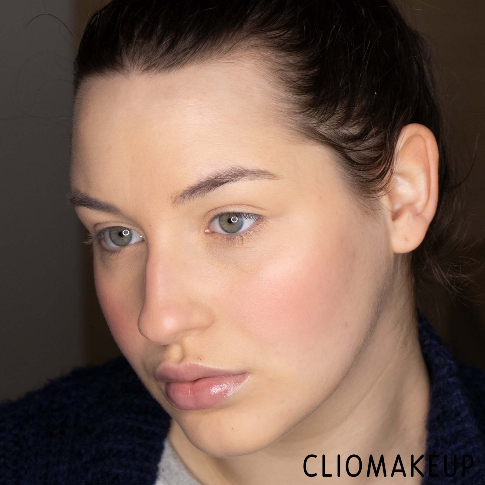 cliomakeup-recensione-palette-illuminanti-MAC-Hyper-Real-Glow-Palette-9
