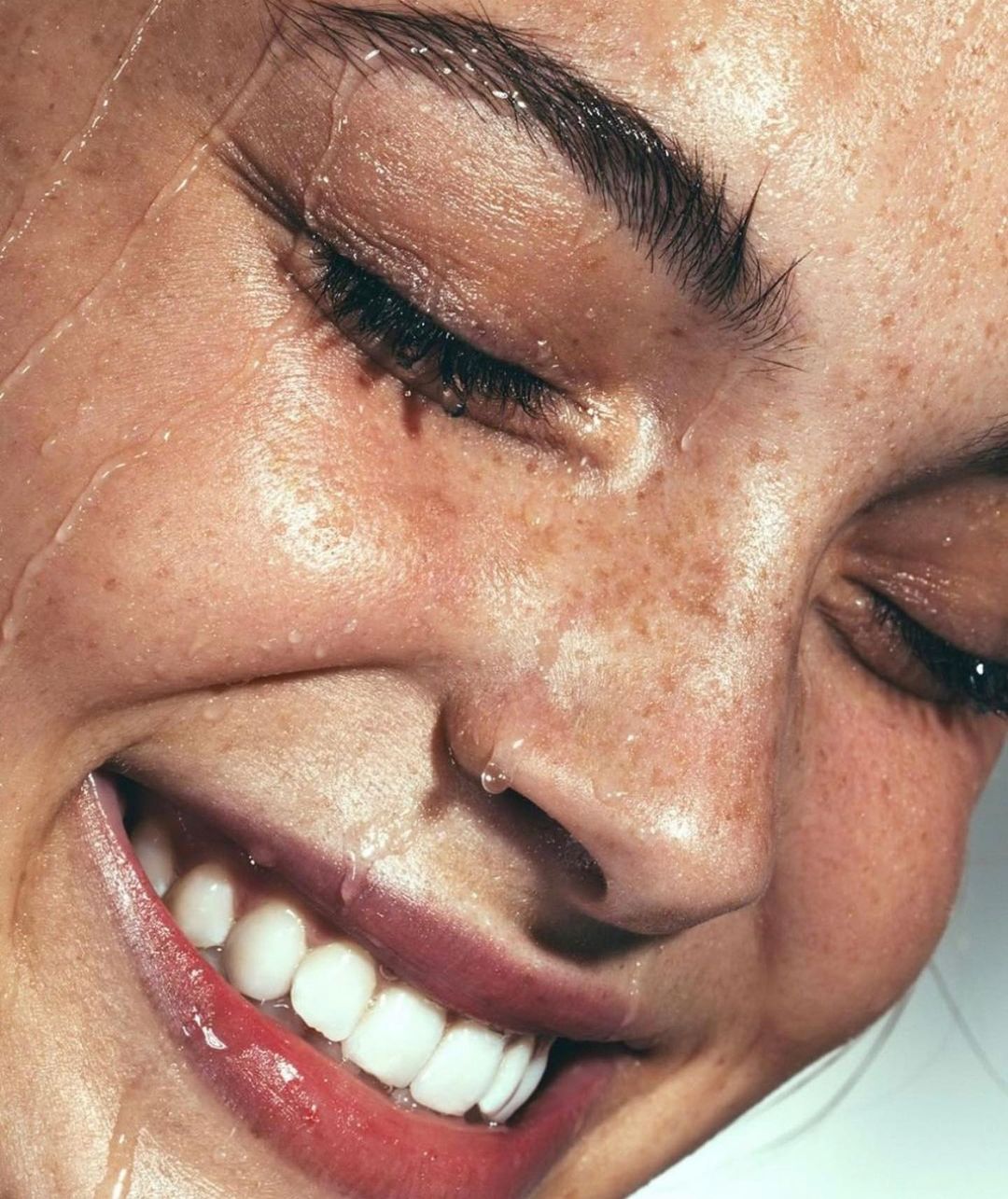 cliomakeup-olio-viso-6-faccia