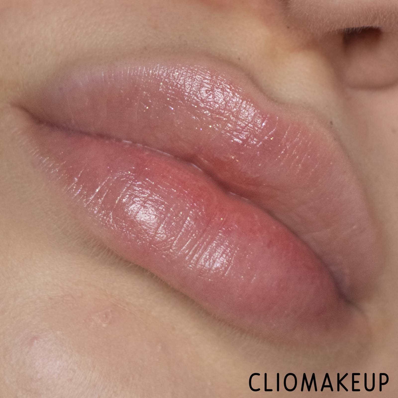 cliomakeup-recensione-balsamo-labbra-Kiko-Ray-Of-Love-Sparkling-Lip-Balm-10
