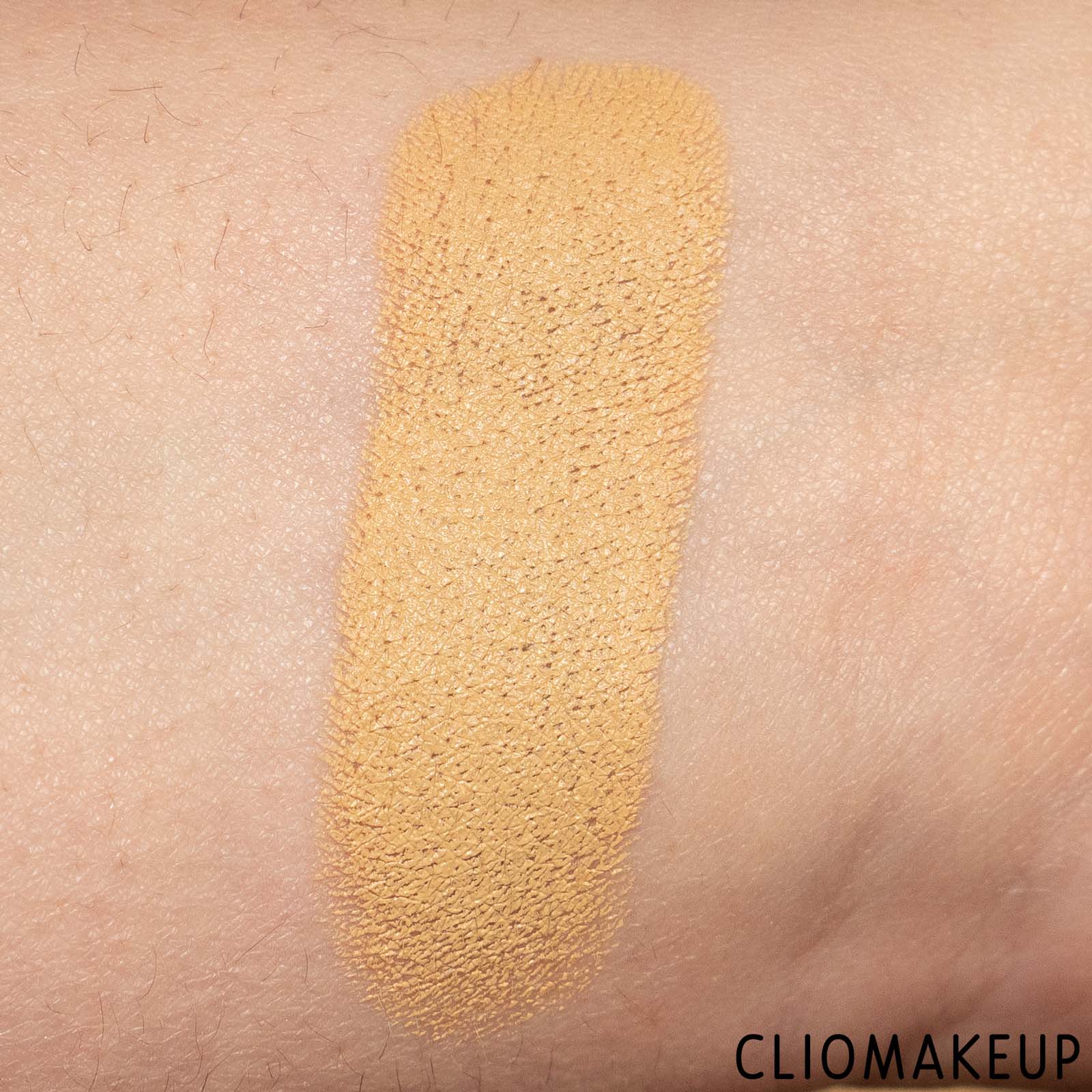 cliomakeup-recensione-fondotinta-kiko-active-foundation -6