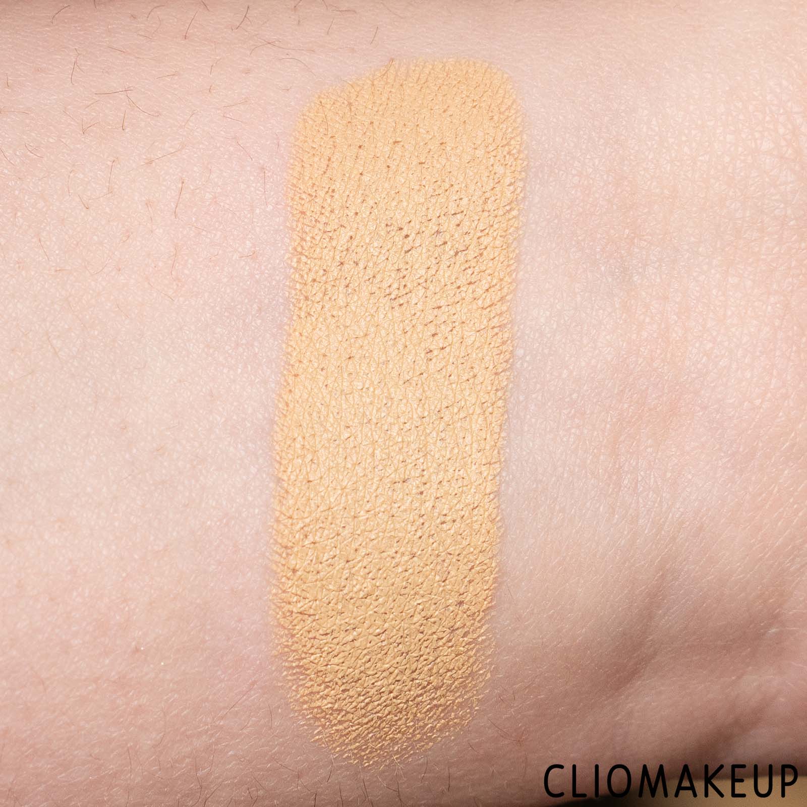cliomakeup-recensione-fondotinta-kiko-active-foundation -7
