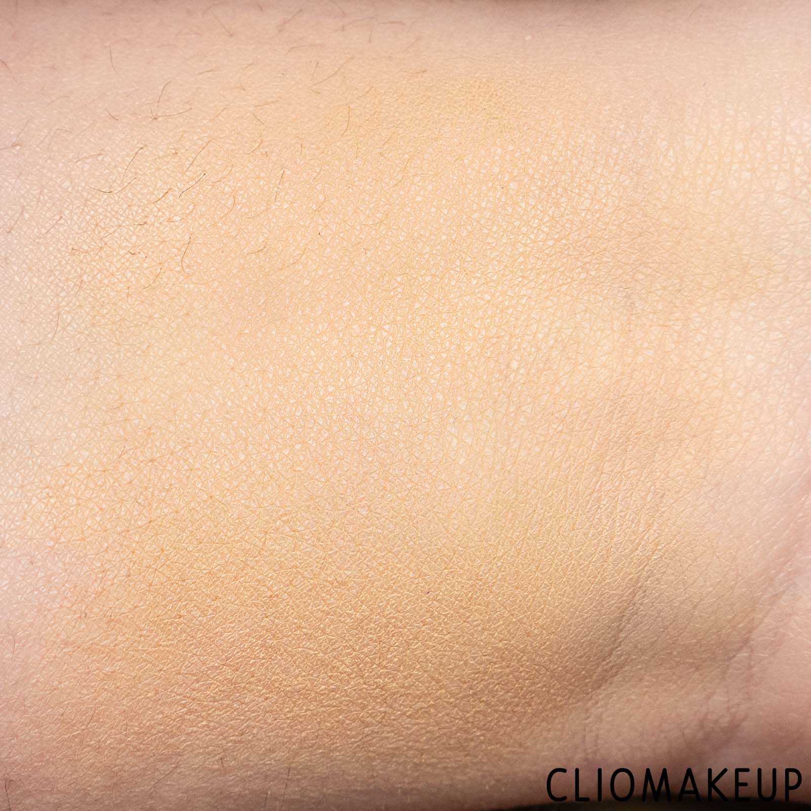 cliomakeup-recensione-fondotinta-kiko-active-foundation -9