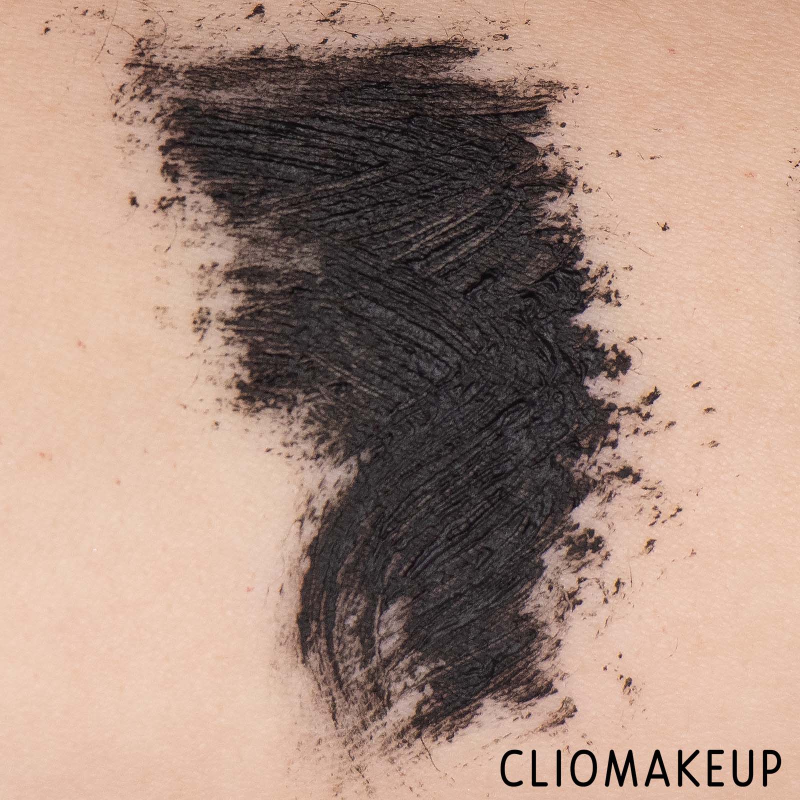 cliomakeup-recensione-mascara-Maybelline-Lash-Sensational-Sky-High-Mascara-7