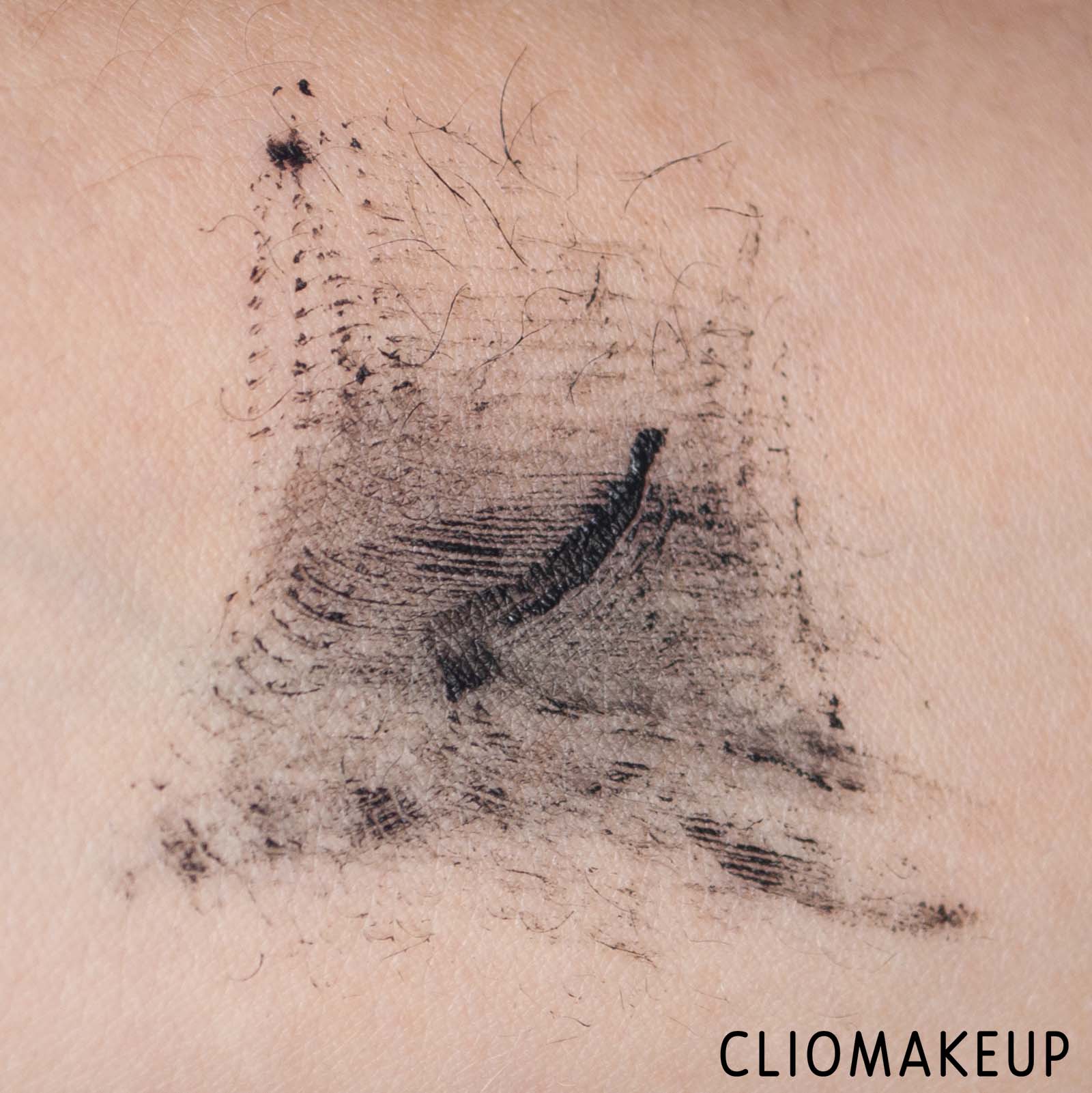 cliomakeup-recensione-mascara-essence-24-ever-bold-volume-mascara-7