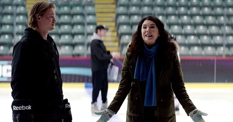 Cliomakeup-disney-plus-catalogo-primavera-2021-stoffa-da-campiono-lauren-ghram