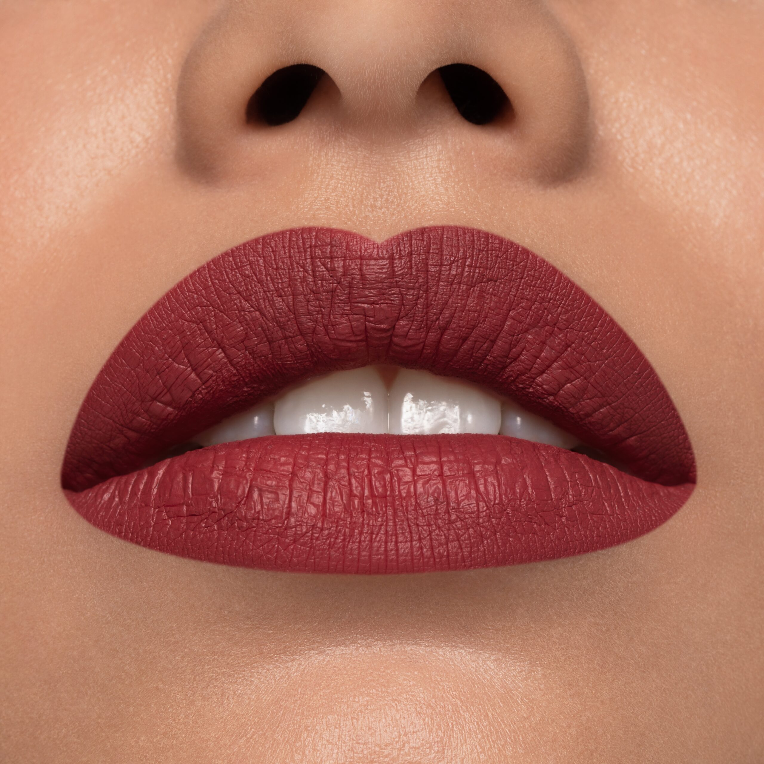 Cliomakeup-rossetto-liquido-liquidlove-granatina-angela-02