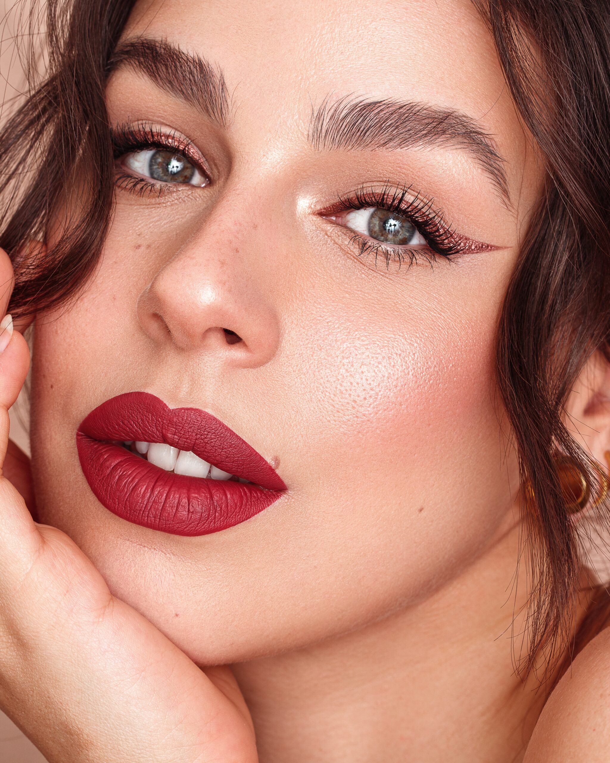 Cliomakeup-rossetto-liquido-liquidlove-granatina-totalook