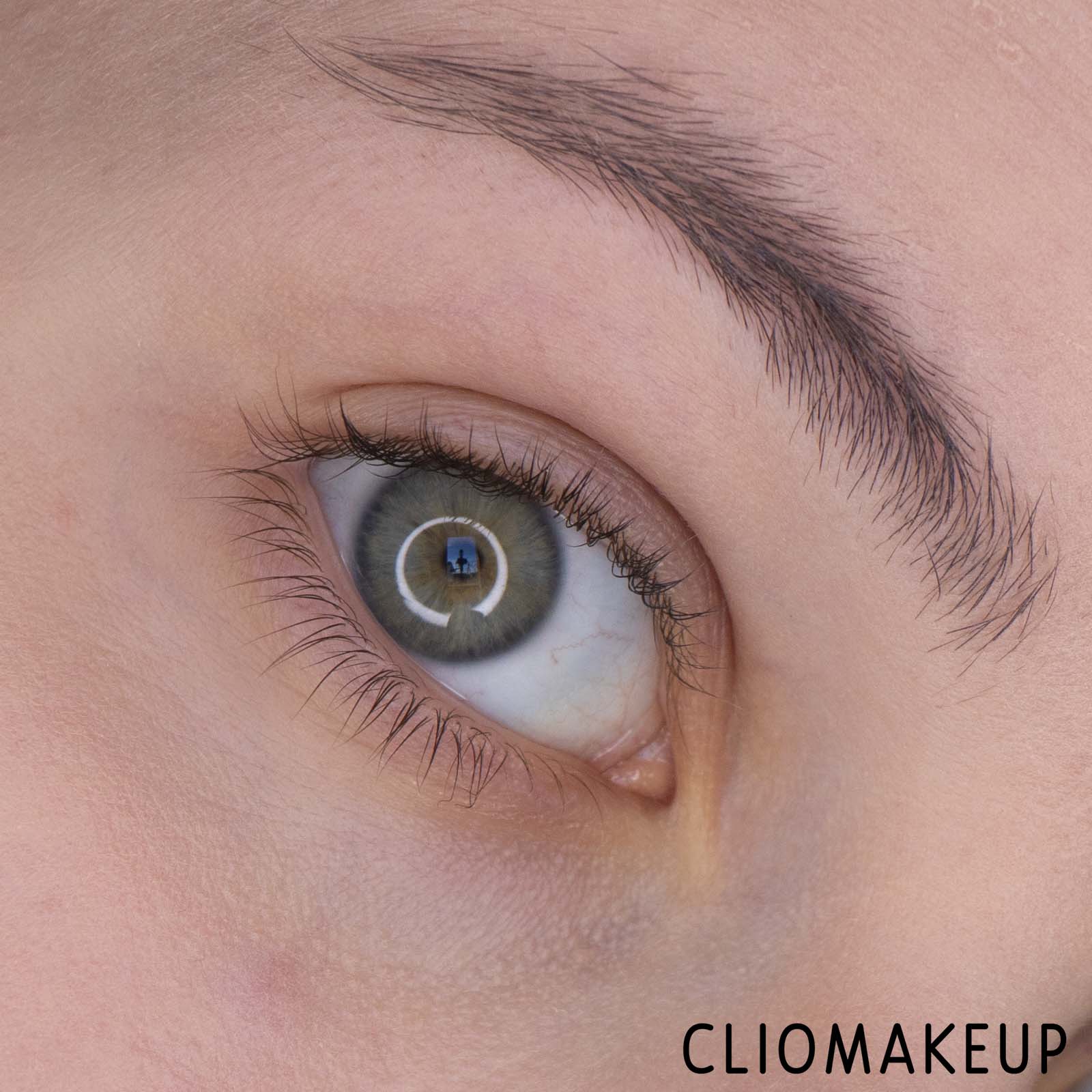 cliomakeup-Recensione-Correttore-Revolution-Pro-Full-Cover-Camouflage-Concealer -11