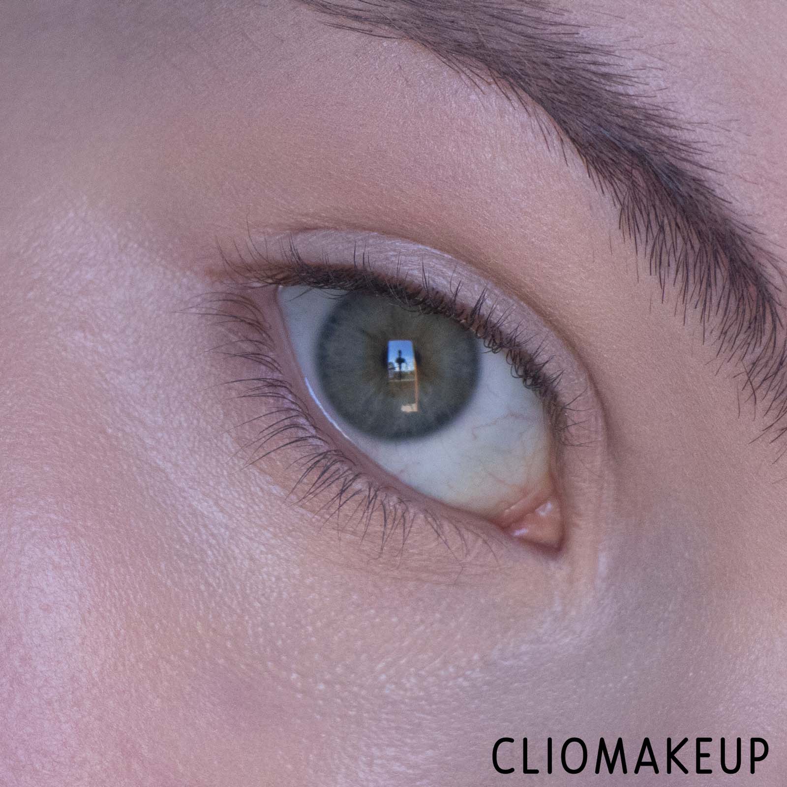 cliomakeup-Recensione-Correttore-Revolution-Pro-Full-Cover-Camouflage-Concealer -12