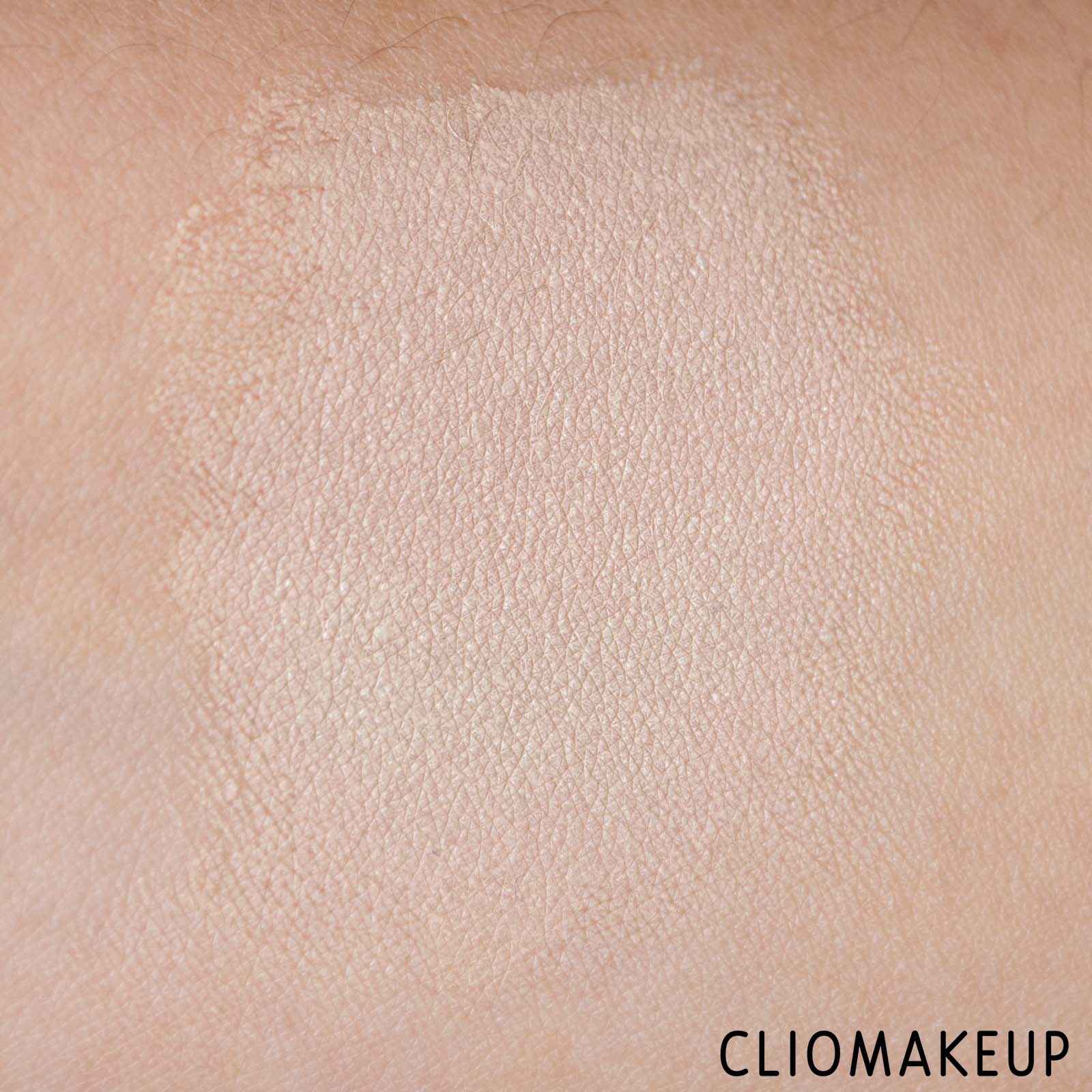 cliomakeup-recensione-correttore-essence-skin-lovin-sensitive-concealer-9