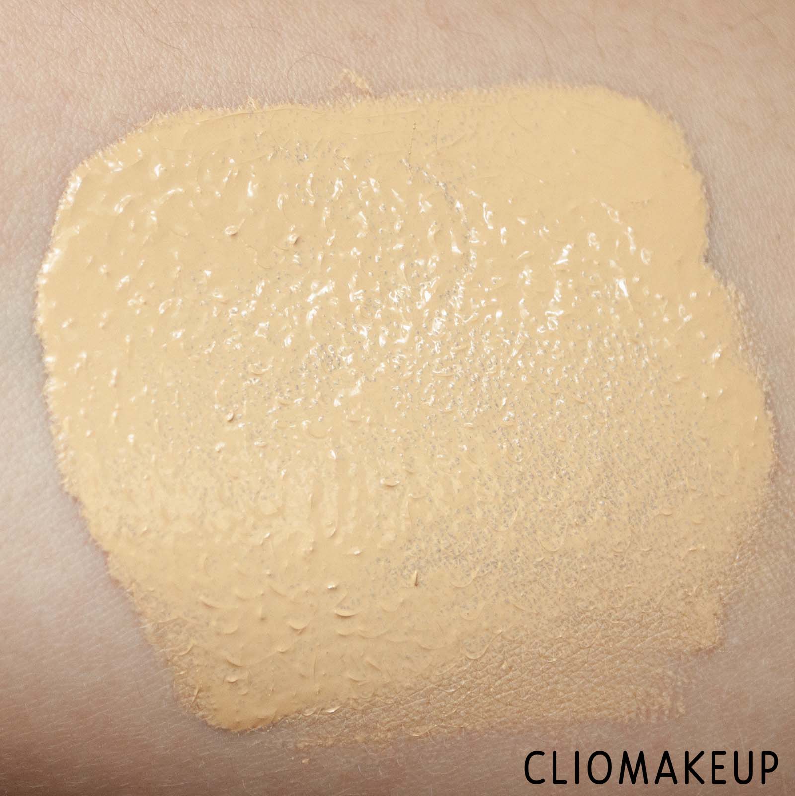 cliomakeup-recensione-fondotinta-kiko-mood-boost-luminous-foundation-8