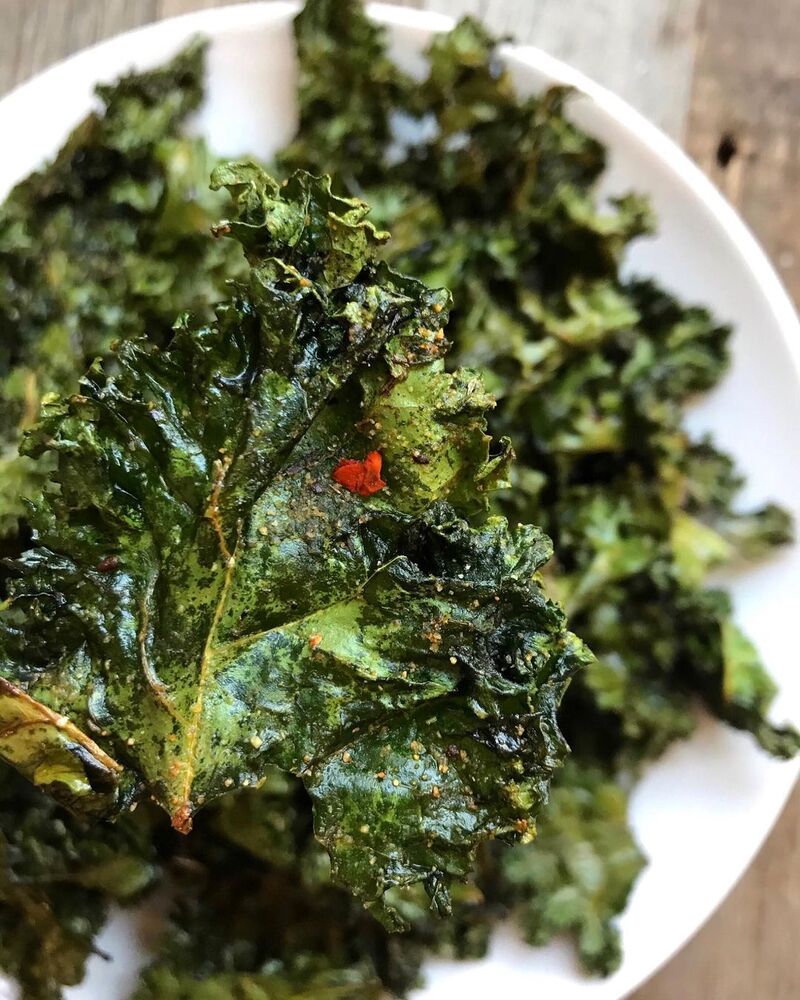 cliomakeup-ricetta-chips-cavolo-nero-foglie