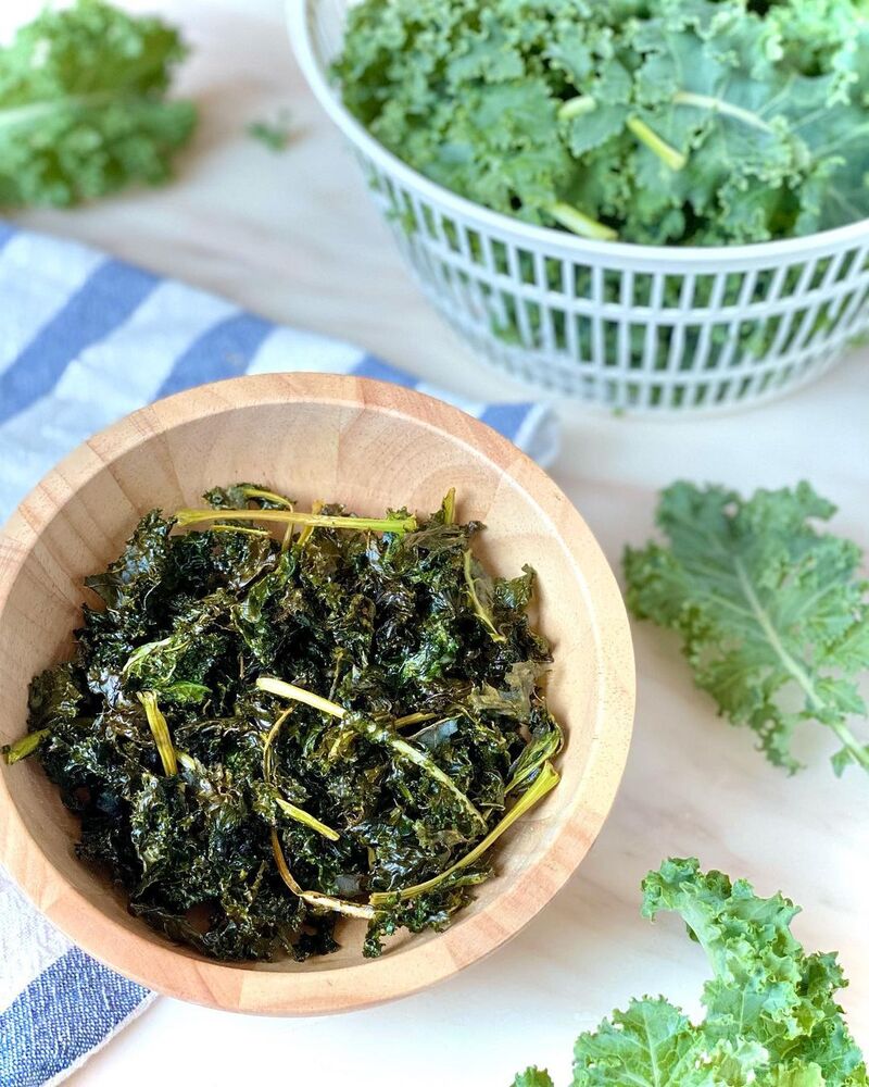 cliomakeup-ricetta-chips-cavolo-nero-lavorazione-cavolo