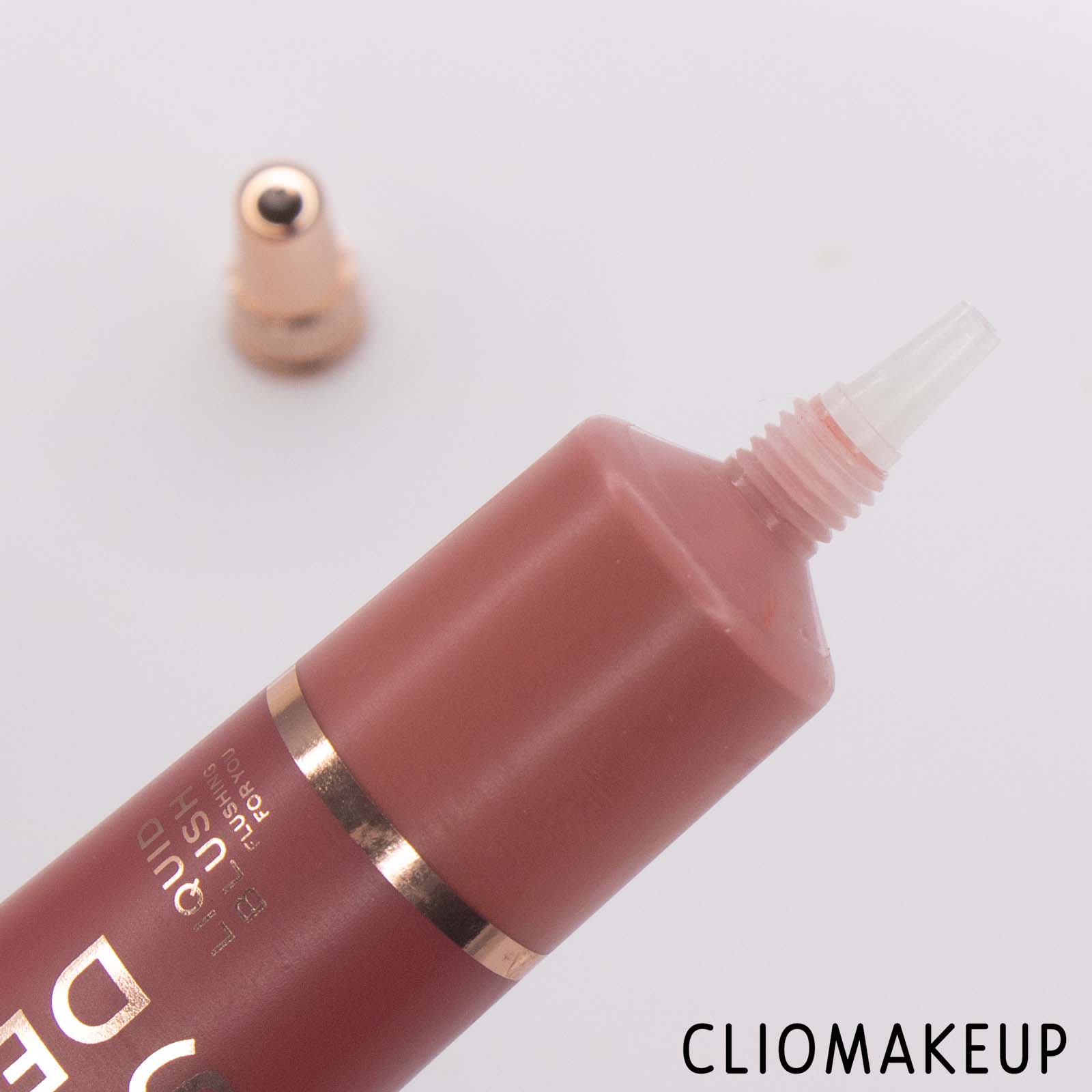 Recensione-Blush-Makeup-Revolution-Super-Dewy-Liquid-Blush-5