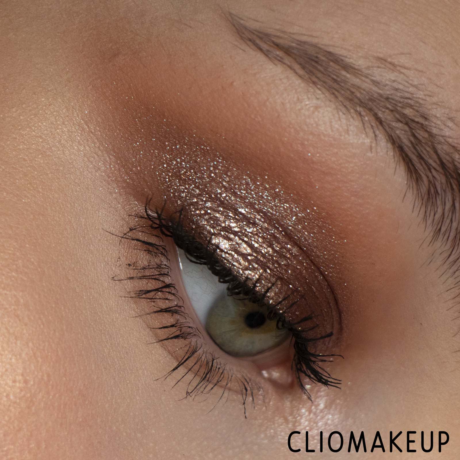 Recensione-Ombretto-Kat-Von-D-Vegan-Beauty-Dazzle-Stick-Long-Wear-Eyeshadow-10