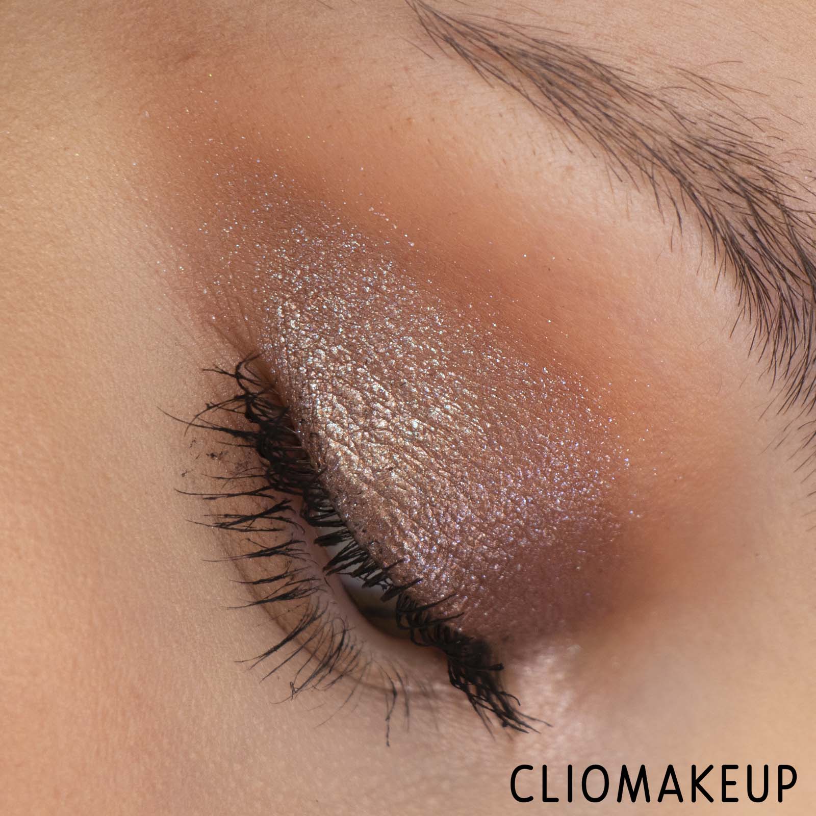 Recensione-Ombretto-Kat-Von-D-Vegan-Beauty-Dazzle-Stick-Long-Wear-Eyeshadow-12