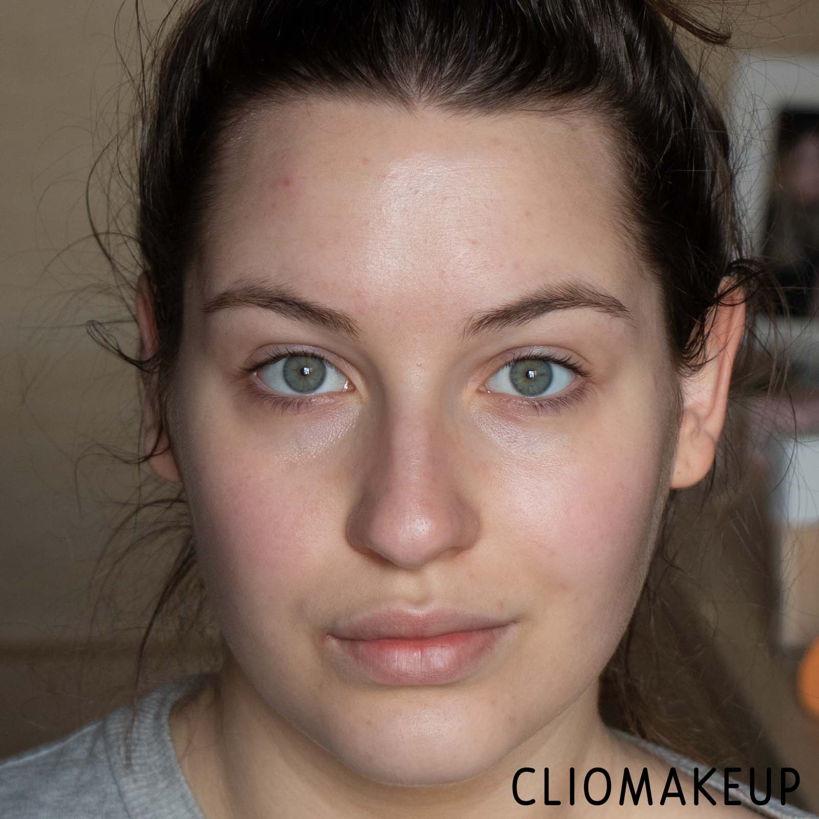 cliomakeup-Recensione-Fondotinta-Maybelline-Super-Stay-Active-Wear-Foundation-10