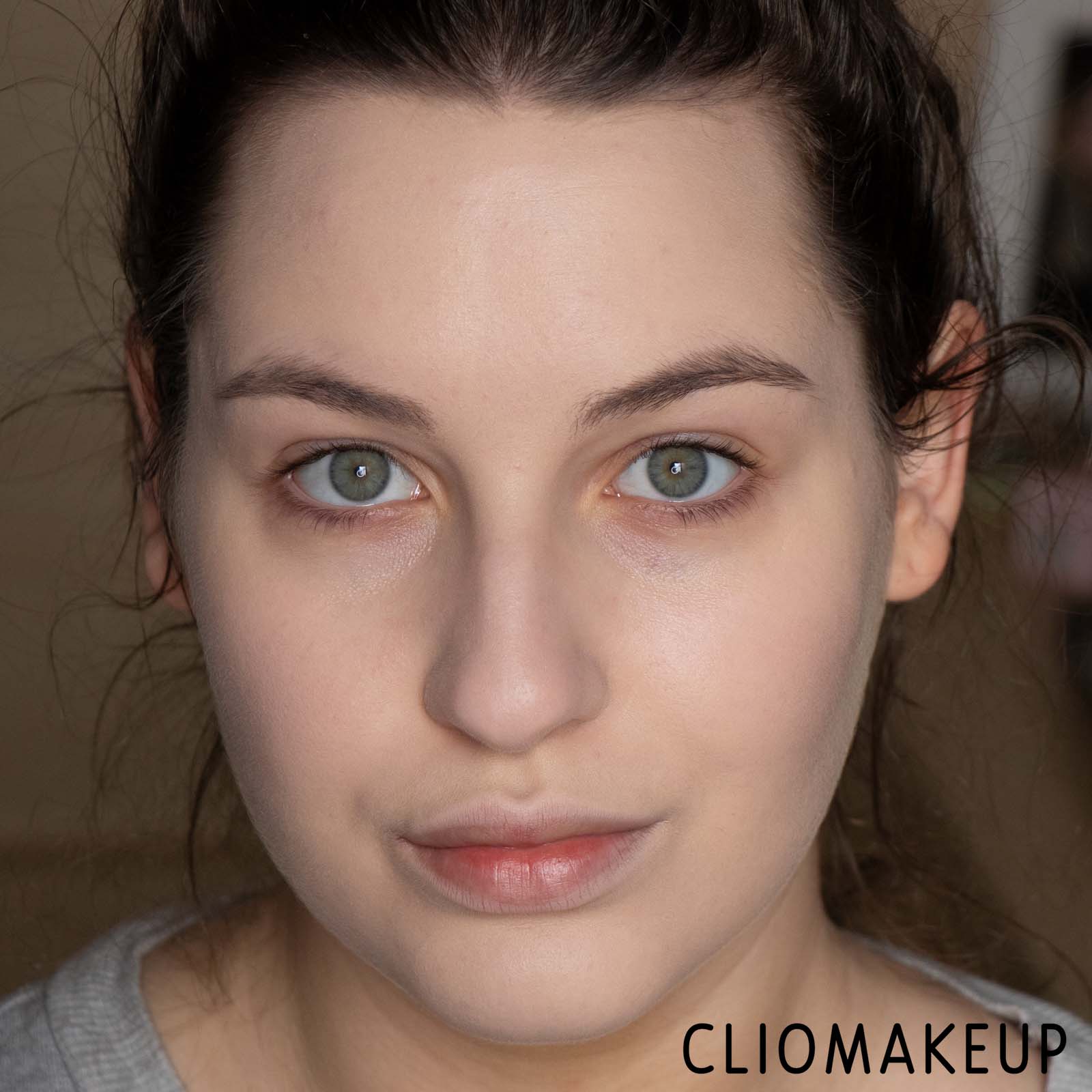 cliomakeup-Recensione-Fondotinta-Maybelline-Super-Stay-Active-Wear-Foundation-13