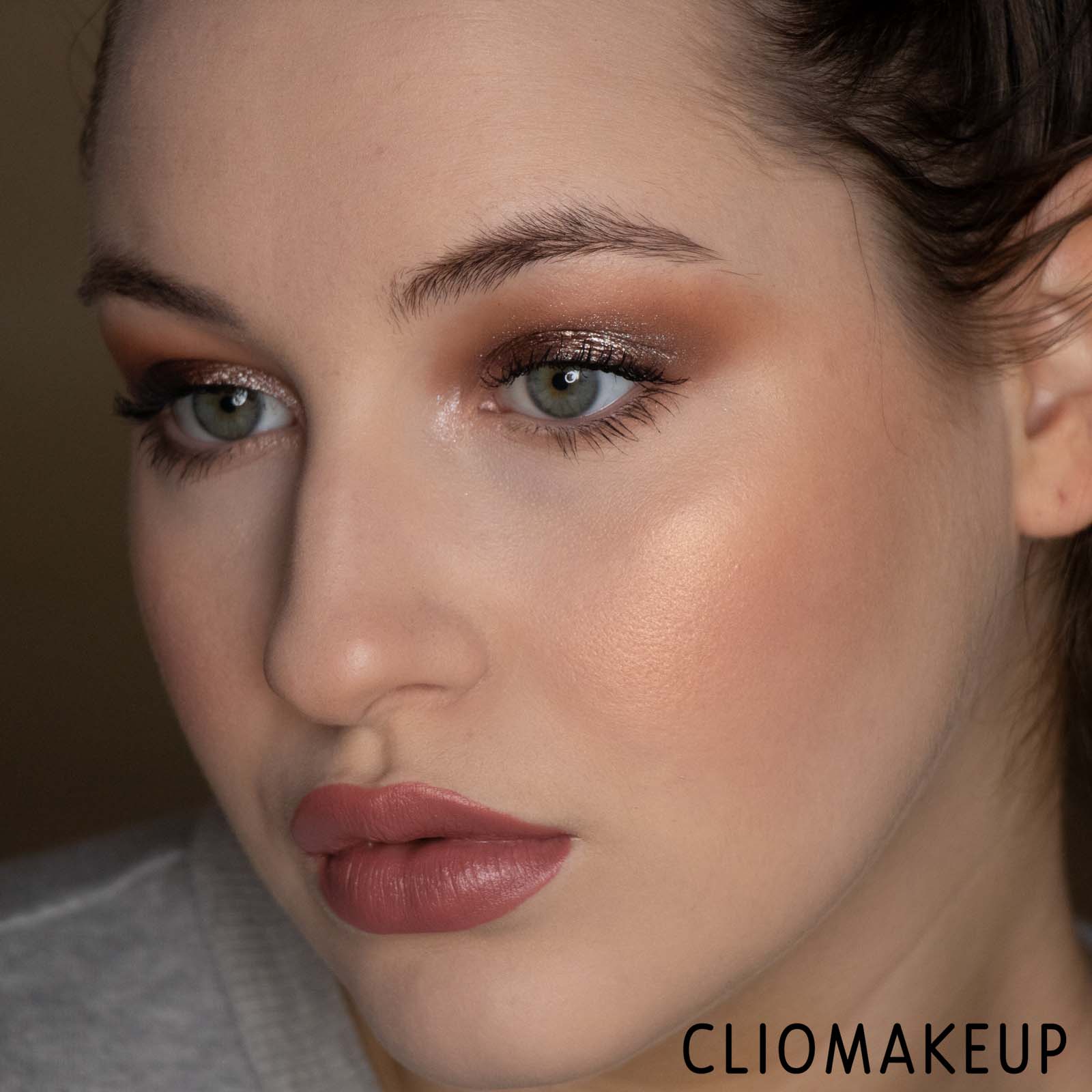 cliomakeup-Recensione-Fondotinta-Maybelline-Super-Stay-Active-Wear-Foundation-15