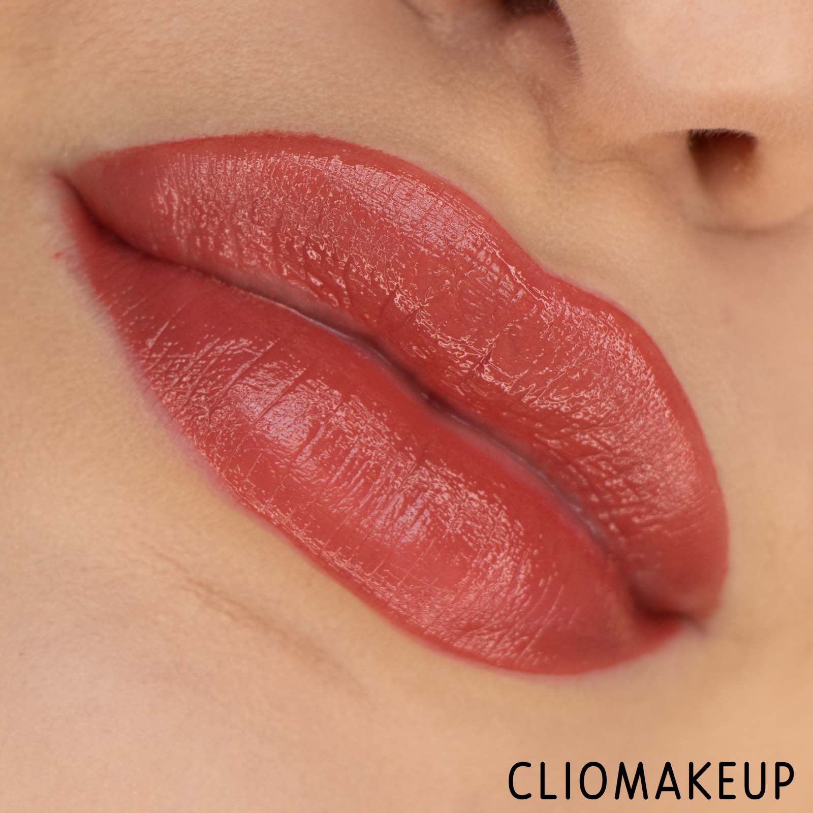 cliomakeup-Recensione-Rossetti-Mesauda-Extreme-Vinyl-Rossetto-Liquido-Ultra-Brillante-13