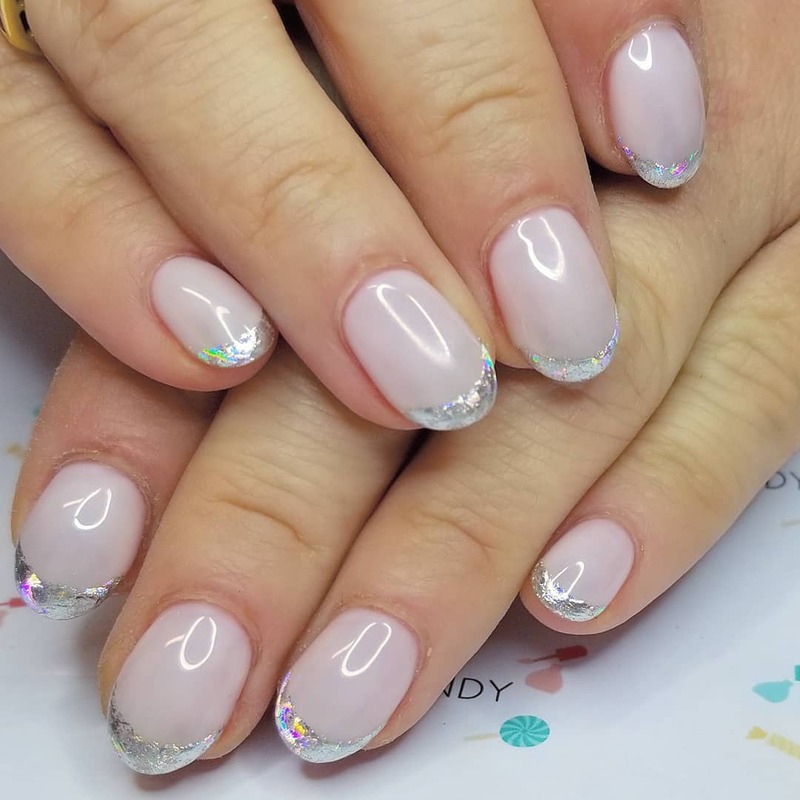 cliomakeup-funky-french-manicure-unghie-metal-argento