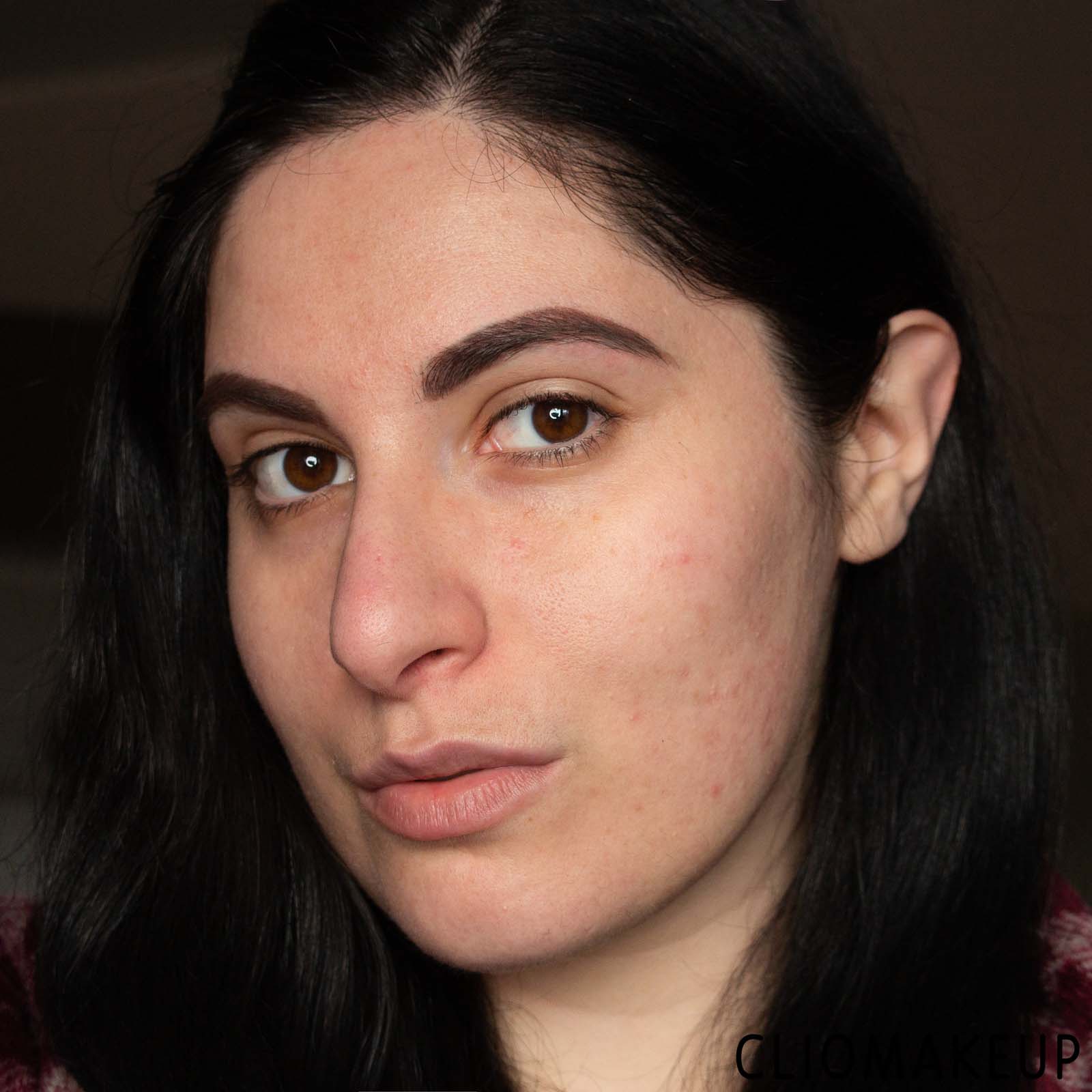 cliomakeup-recensione-fondotinta-revolution-pro-foundation-drops -11