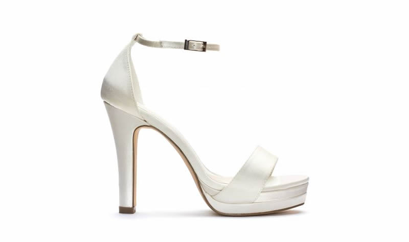 cliomakeup-sandali-sposa-2021-9-menbur