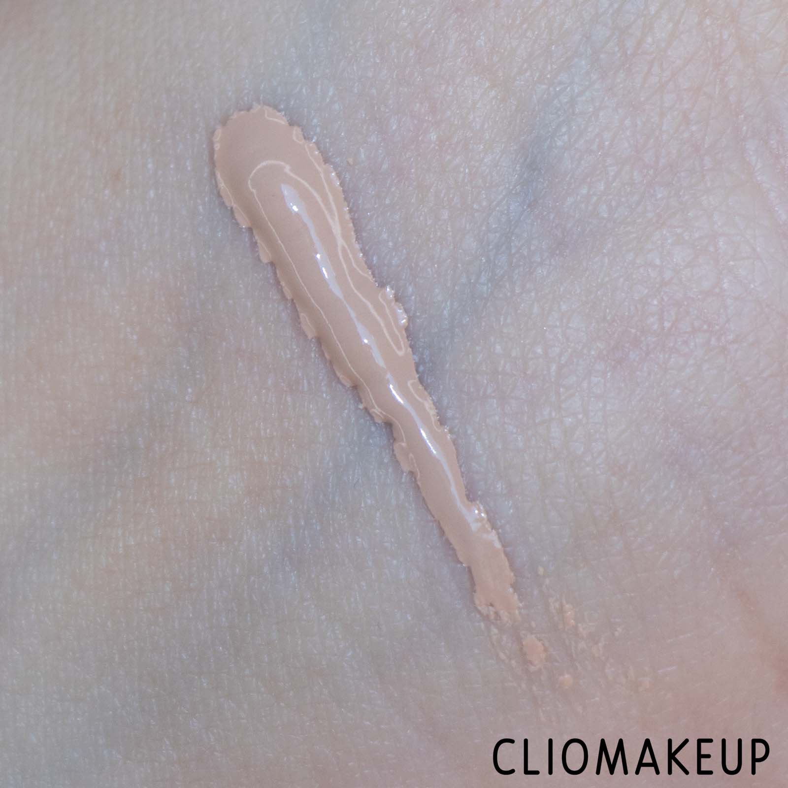Cliomakeup-Recensione-Fondotinta-Diego-Dalla-Palma-Stay-On-Me-Fondotinta-No-Transfer-6